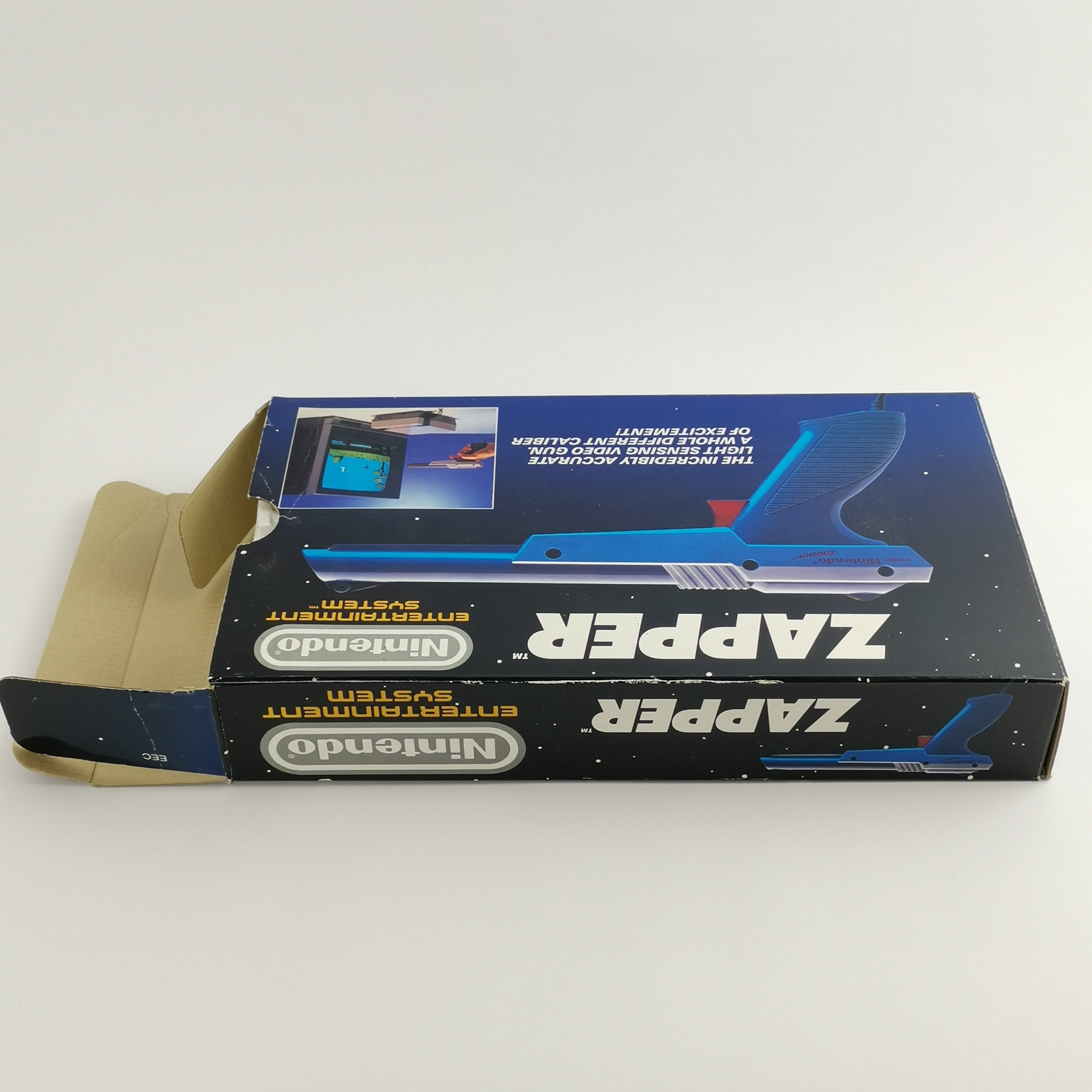 Nintendo Entertainment System Controller Zapper Grau OVP