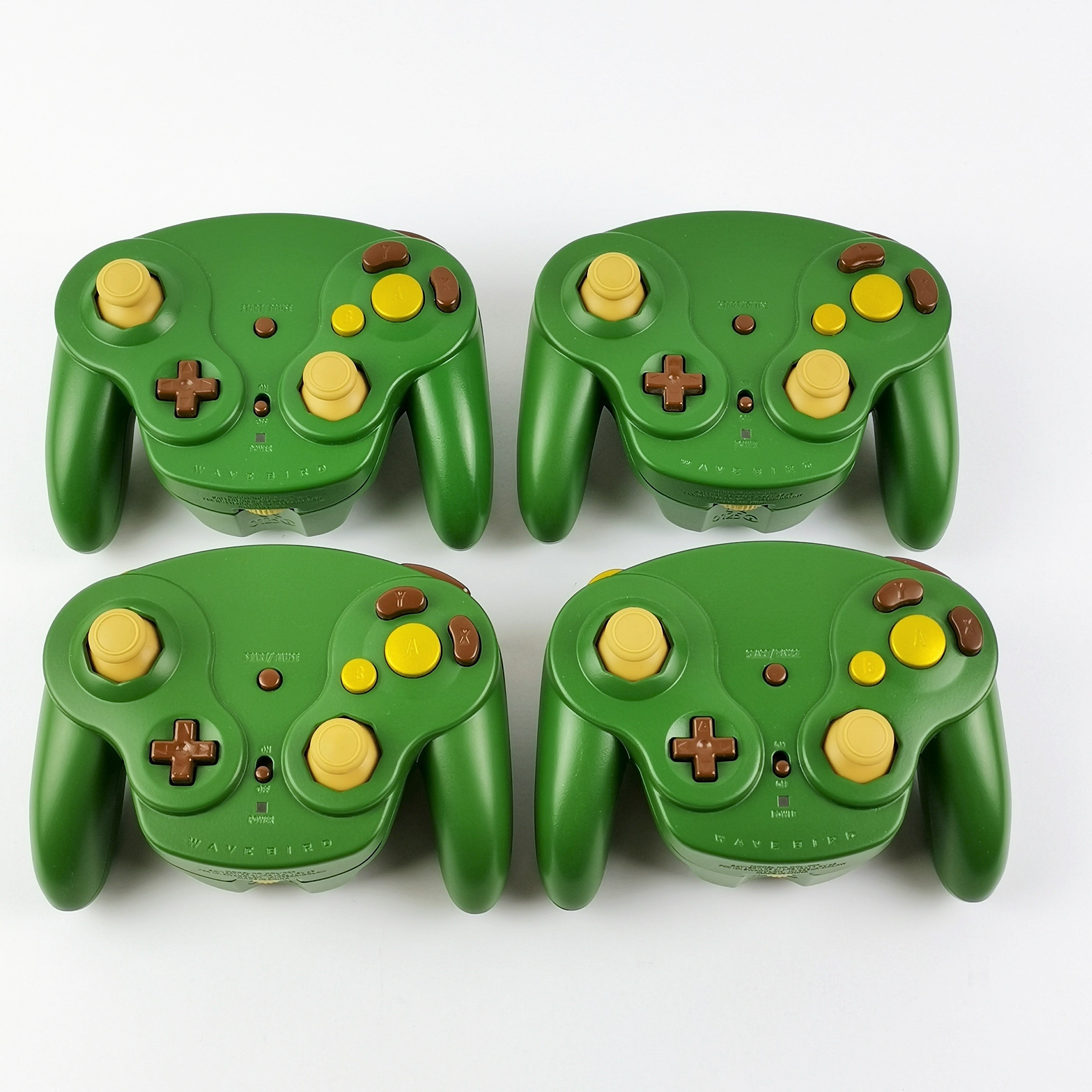 Nintendo Gamecube Konsole – Iced Cube Zelda Mod 4 Wavebirds