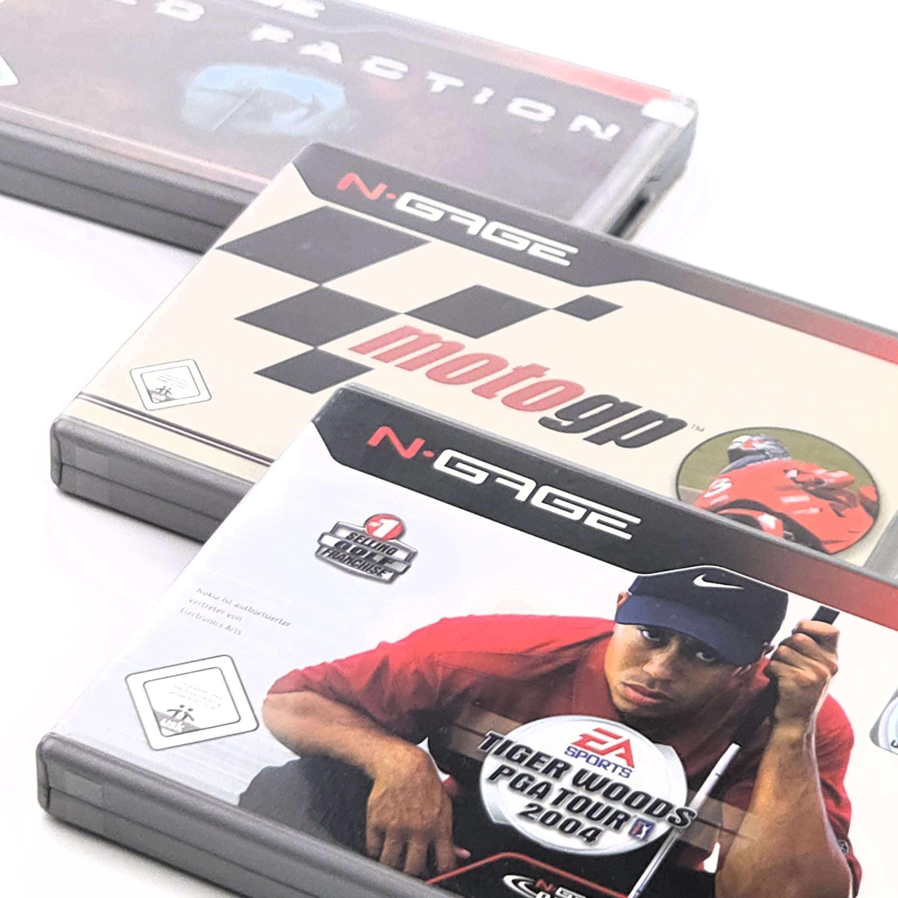 Nokia N-Gage 3 Leerverpackungen ohne Spiele - Tiger Woods, Moto GP & Red Faction