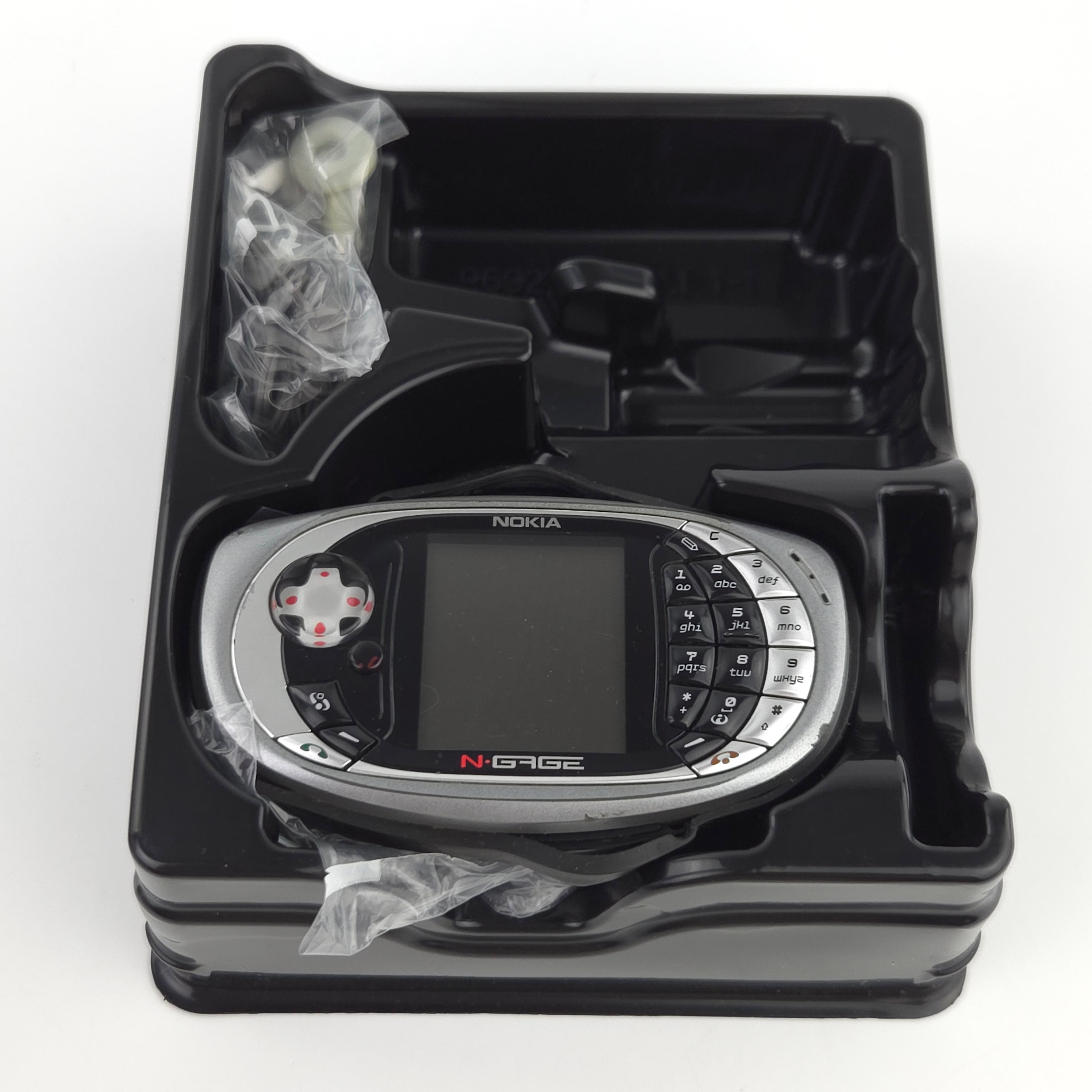 Nokia N-Gage QD Konsole Silver Edition OVP Defekt