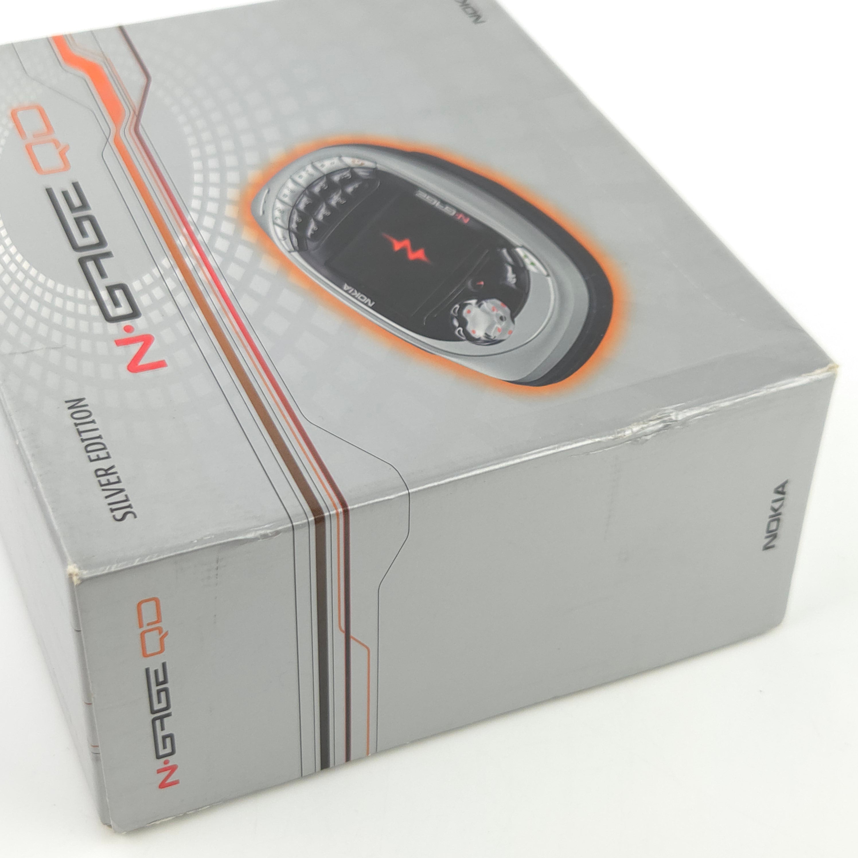 Nokia N-Gage QD Konsole Silver Edition OVP Defekt