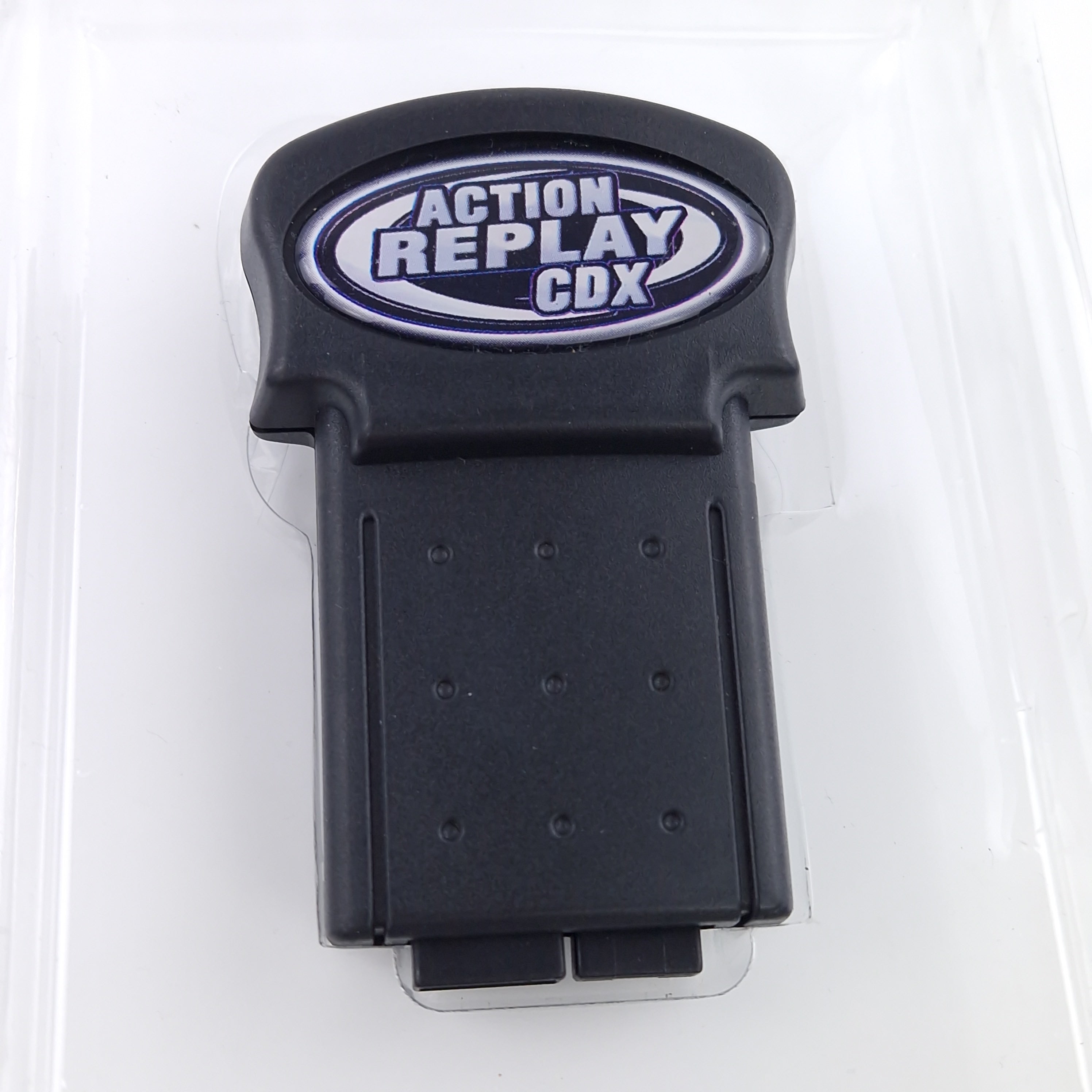 Sega Dreamcast Zubehör – Action Replay CDX Ultimate Cheatbox