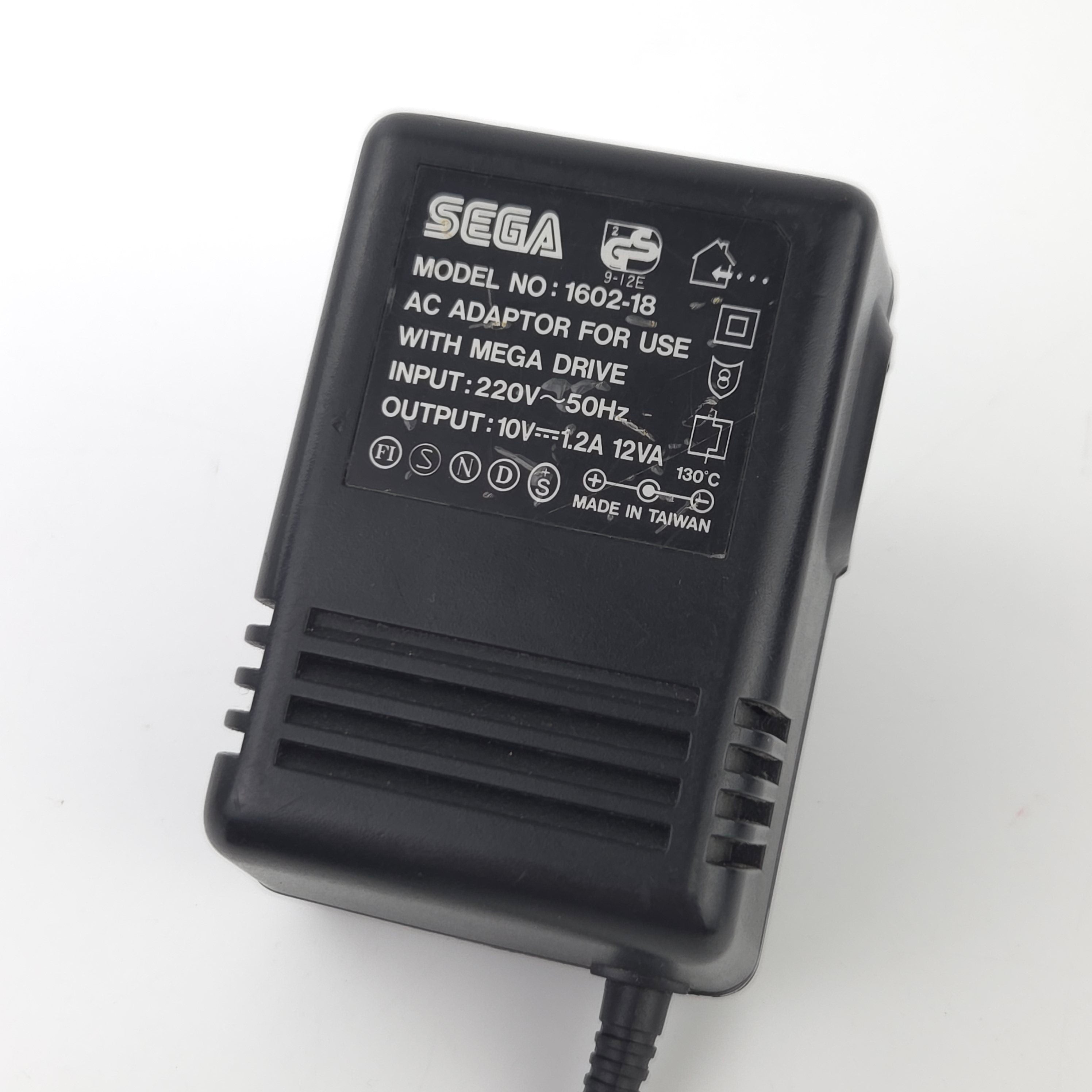 Sega Mega Drive Zubehör 32X Adapter Netzteil
