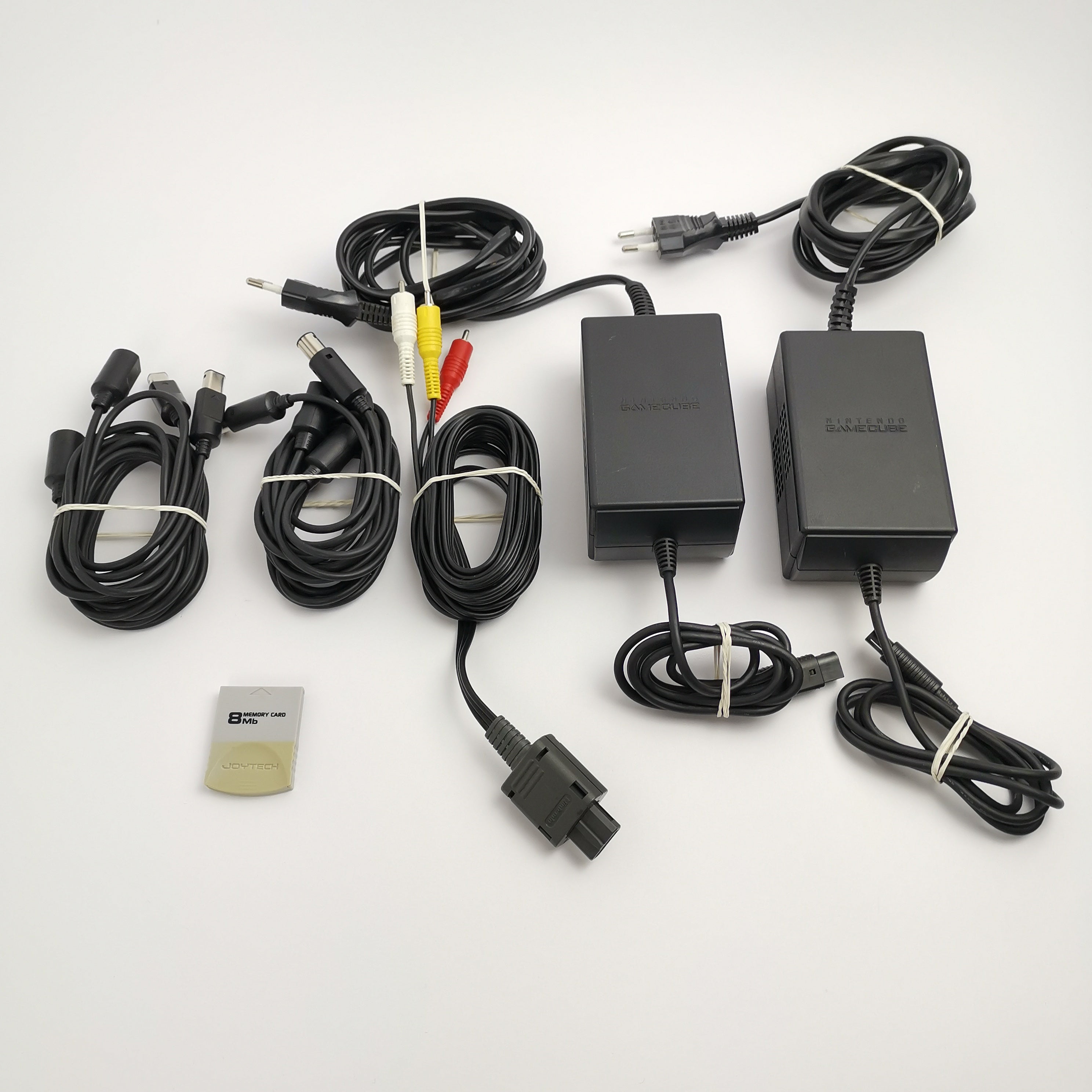 Nintendo Gamecube Konsolen Bundle : 2 Konsolen Schwarz und Silber mit Zubehör