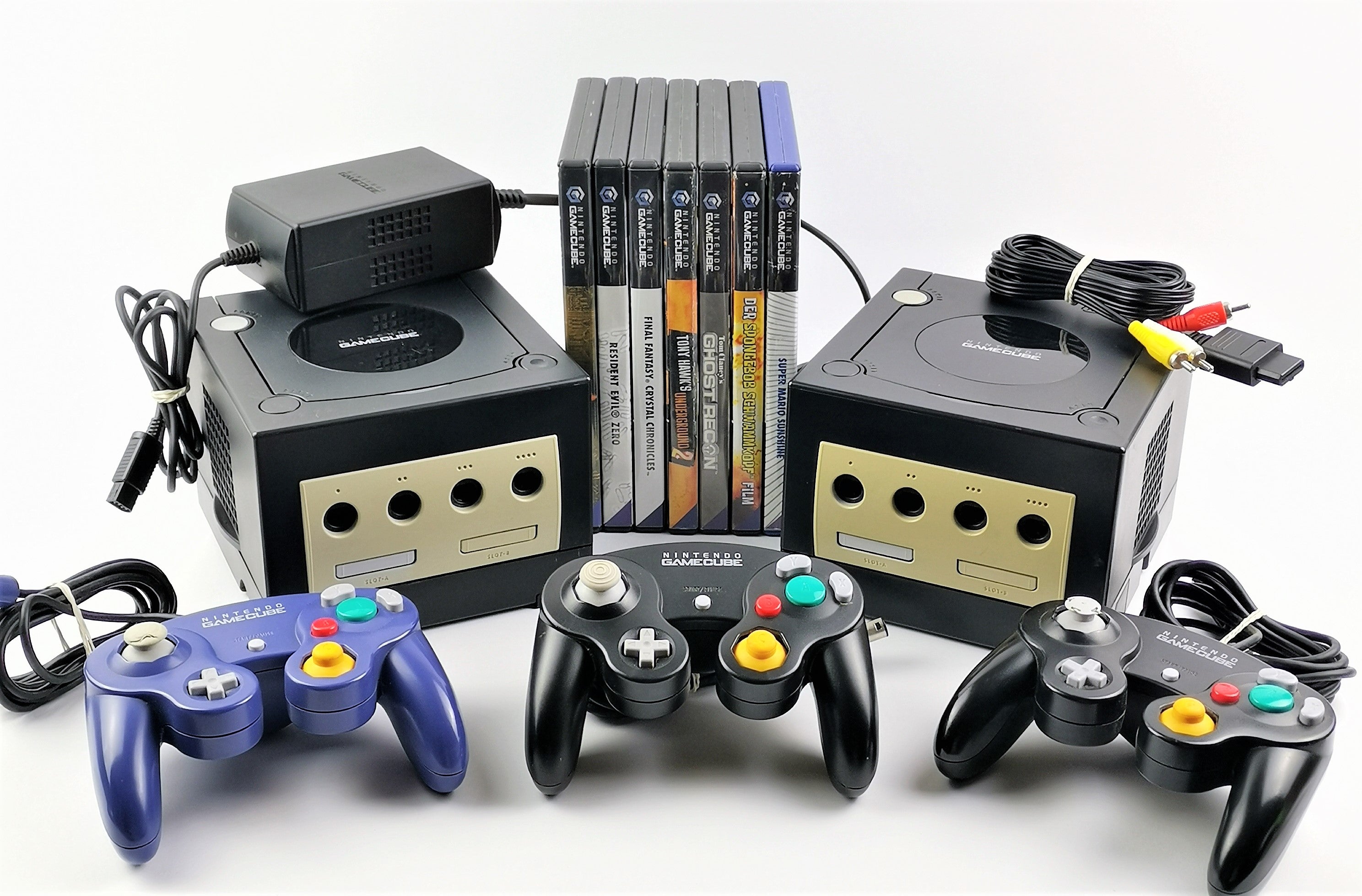 Nintendo Gamecube Konvolut - 2 Konsolen, 3 Controller Kabel u. 7 Spiele - PAL