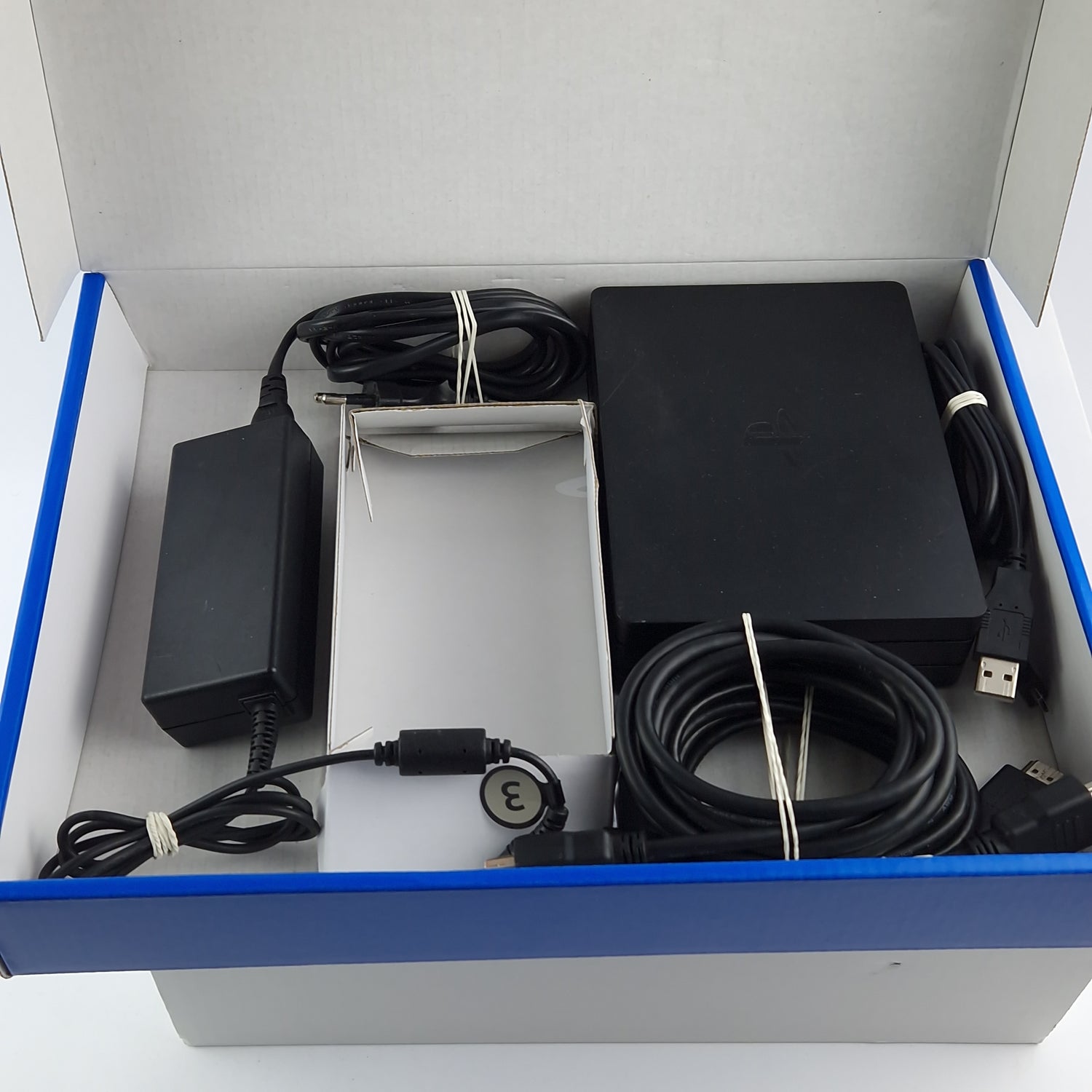 Sony Playstation 4 VR glasses set with 4 games and camera - USK 18