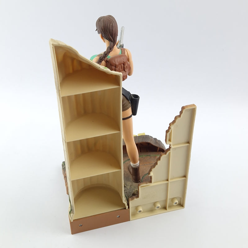 Tomb Raider in Jungle Outfit Figur / Actionfigur Playmates - Lara Croft Diorama