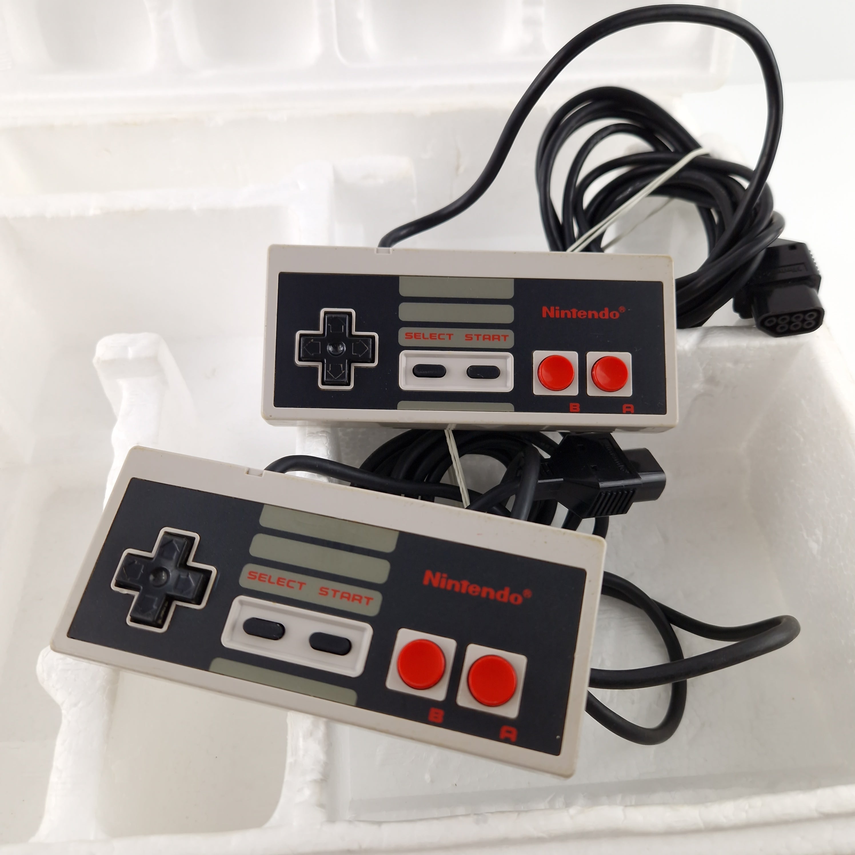 Nintendo NES Konsole : Super Set 4 Players Bundle - OVP defekt unvollständig