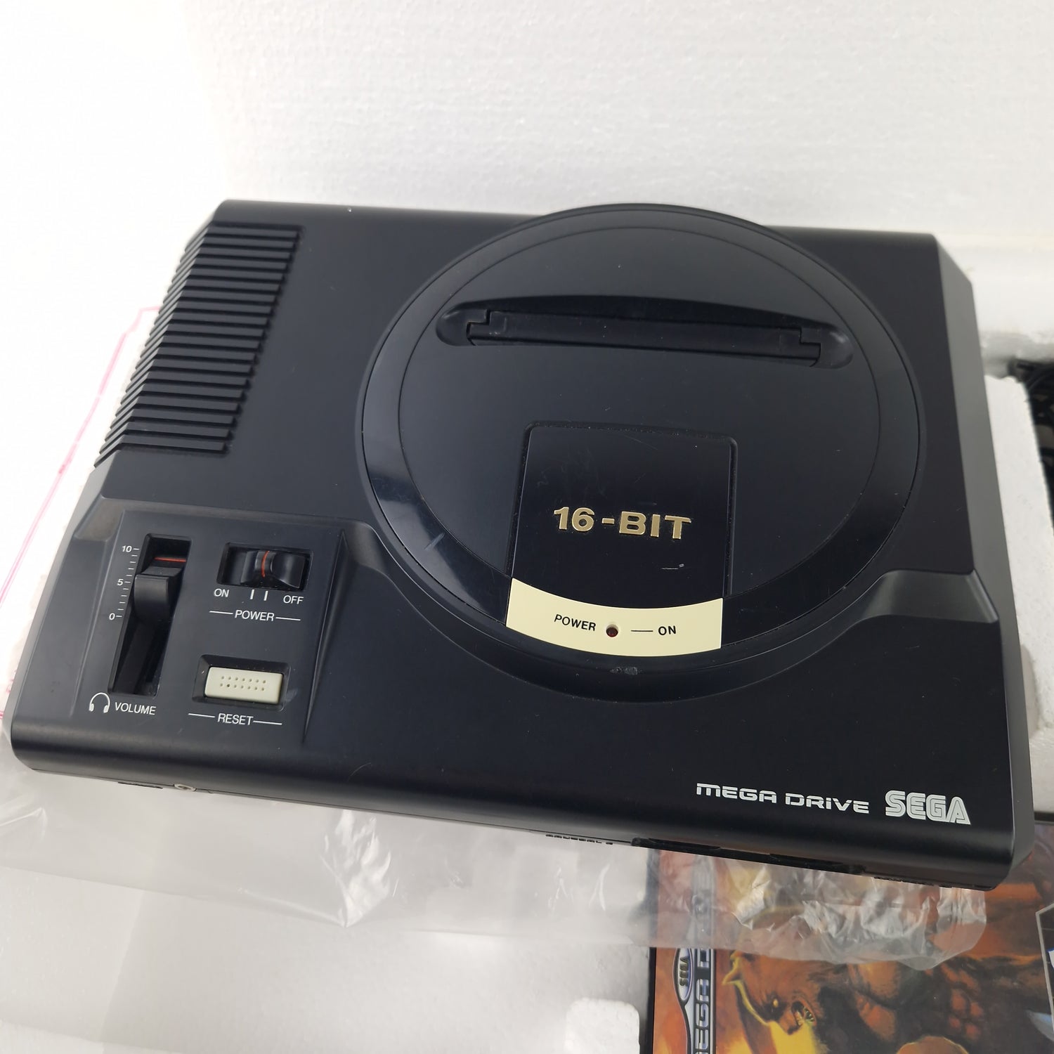 Sega Mega Drive Konsole : Altered Beast Bundle Set Erstauflage - OVP PAL Console