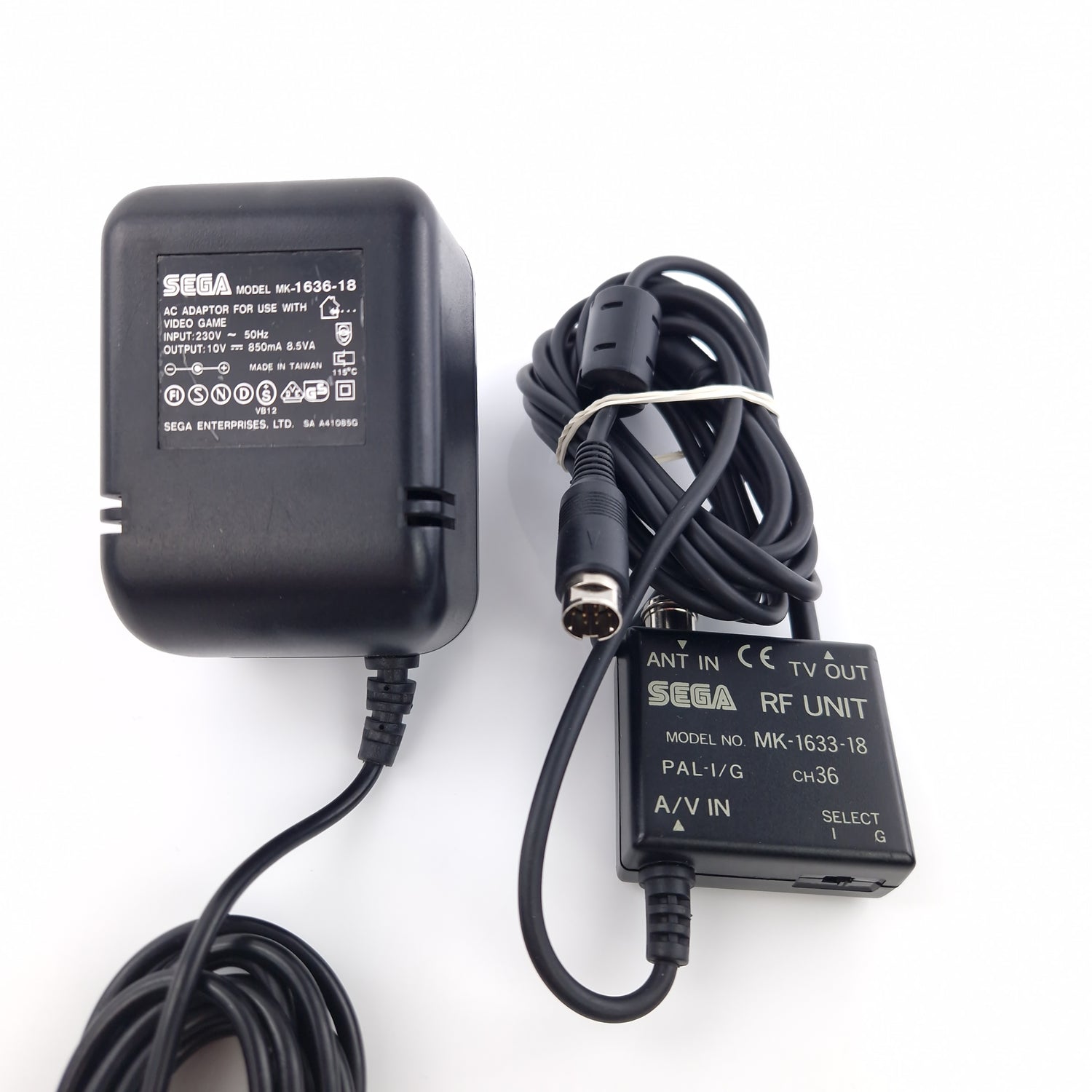 Sega Mega CD Konsole : Mega Drive II mit Mega CD Adapter, Controller, Kabel PAL