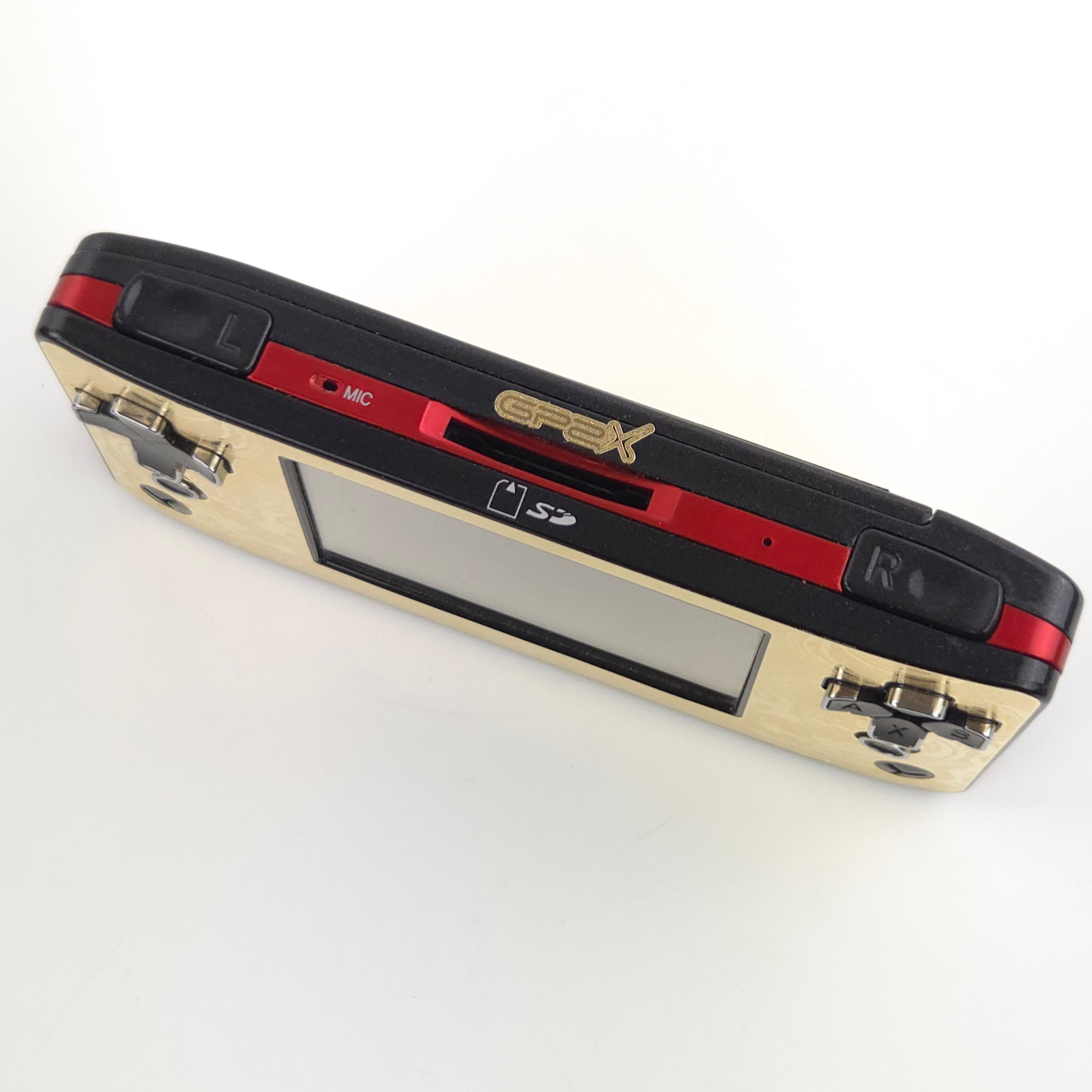 Koreanische Handheld Retro Konsole : GP2X Wiz Console + Spiel Redemption