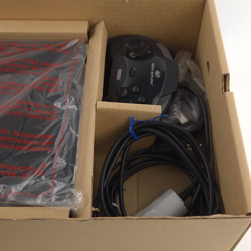Sega Saturn Base Set Konsole in OVP - hervorragender Zustand / PAL Console boxed