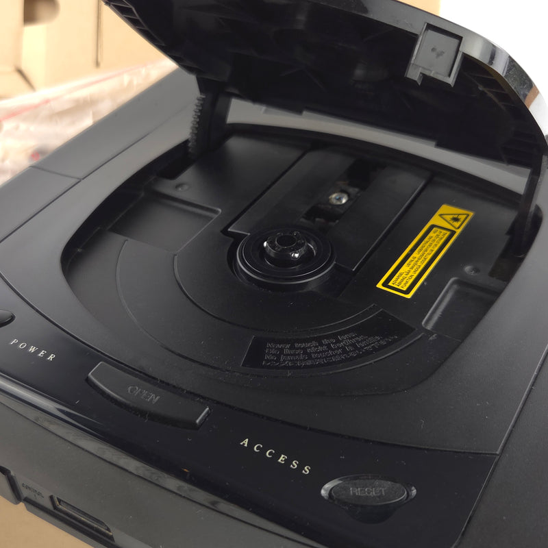Sega Saturn Base Set Konsole in OVP - hervorragender Zustand / PAL Console boxed