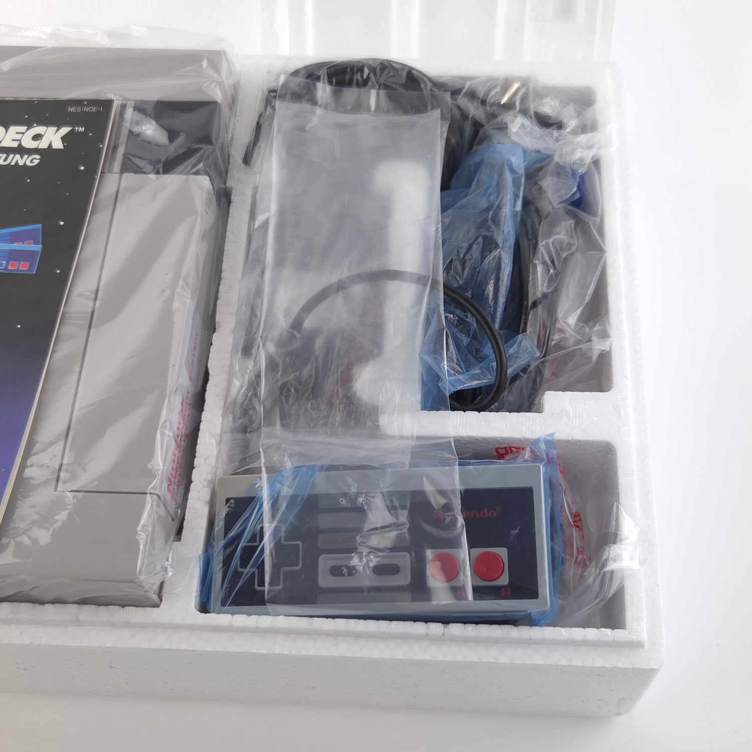 Nintendo NES Konsole Super Mario Bros Pak Bundle - Ohne Spiel / OVP Console PAL