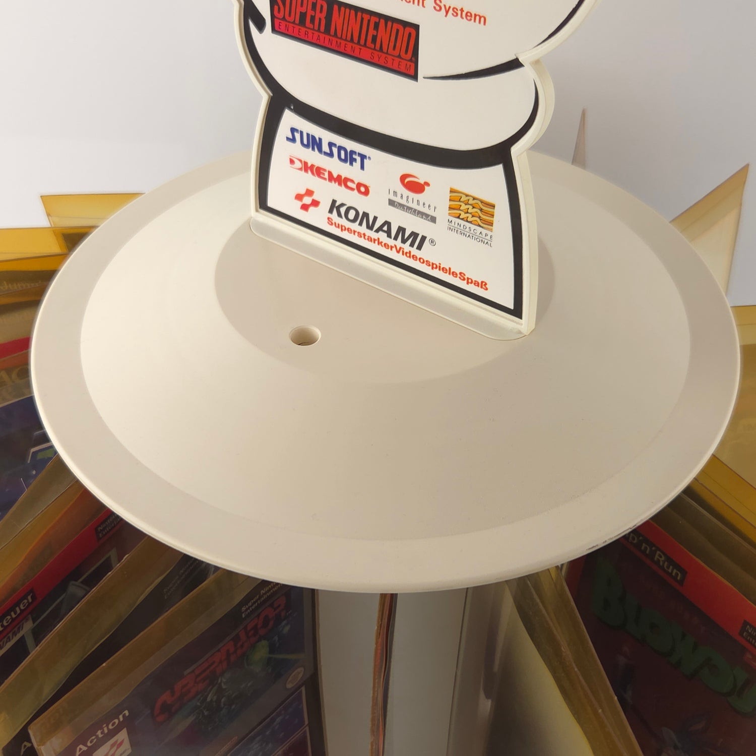Nintendo Game Boy / NES / SNES - Konami Aufsteller Reklame Rondell Display Sign