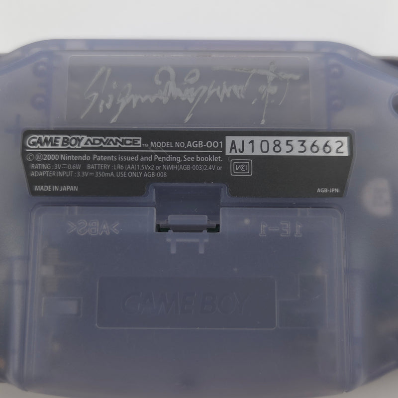 Nintendo Game Boy Advance Konsole mit Unterschrift von Shigeru Miyamoto