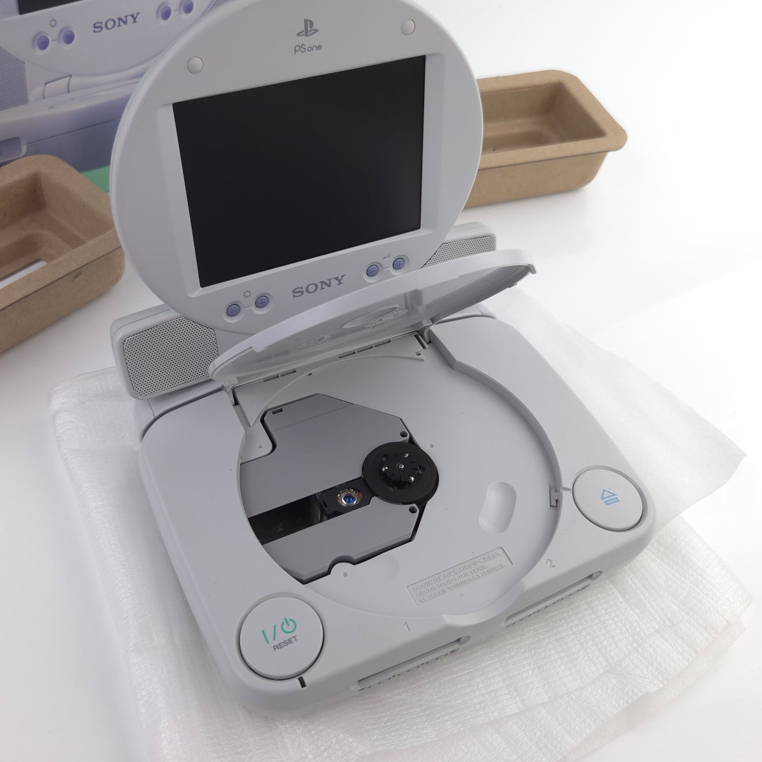 PSone Combo mit 5 inch LCD Screen - Playstation 1 Konsole Sony PS1 OVP * defekt