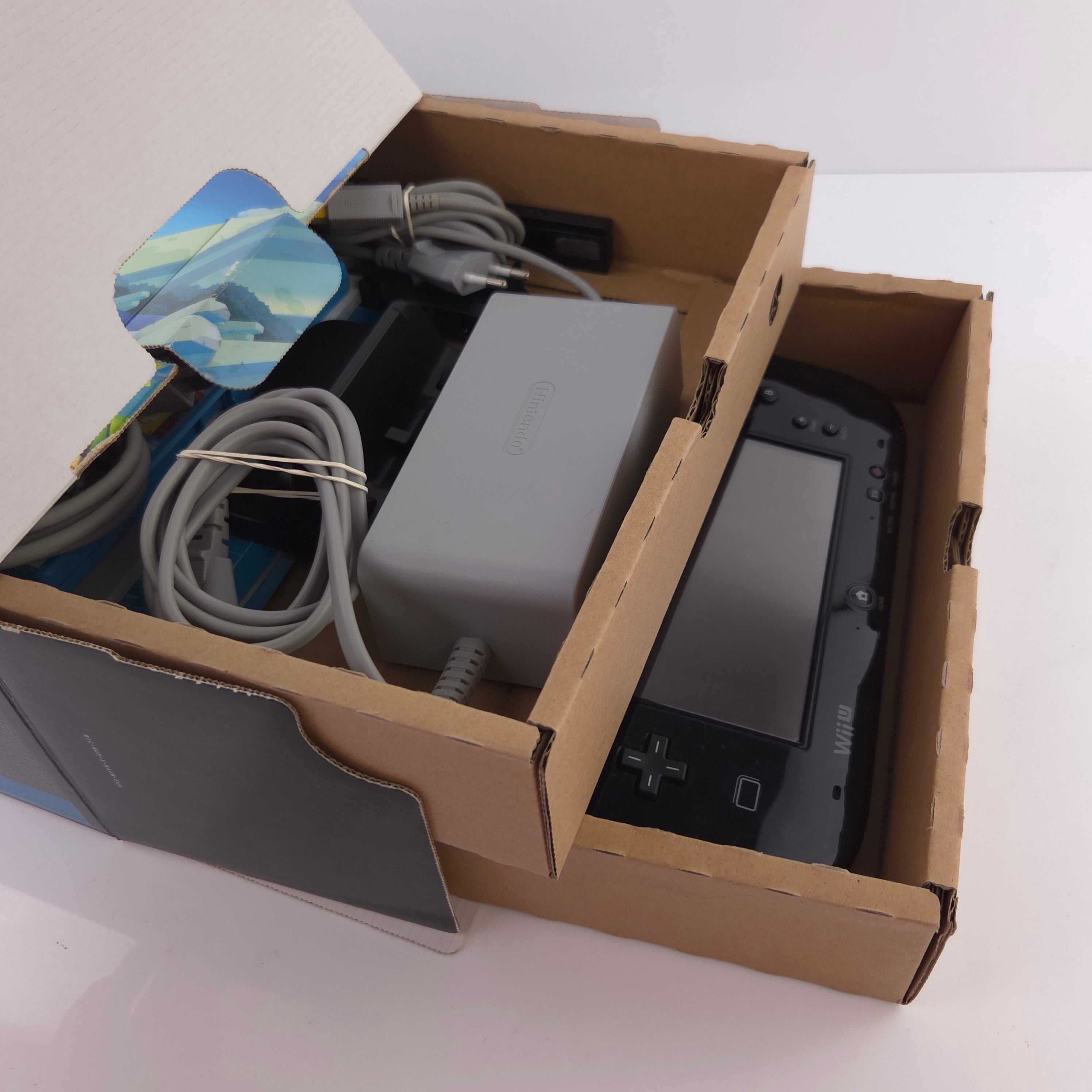 Nintendo Wii U Konsole : Super Mario Bros + Luigi U Bundle SET OVP PAL Console