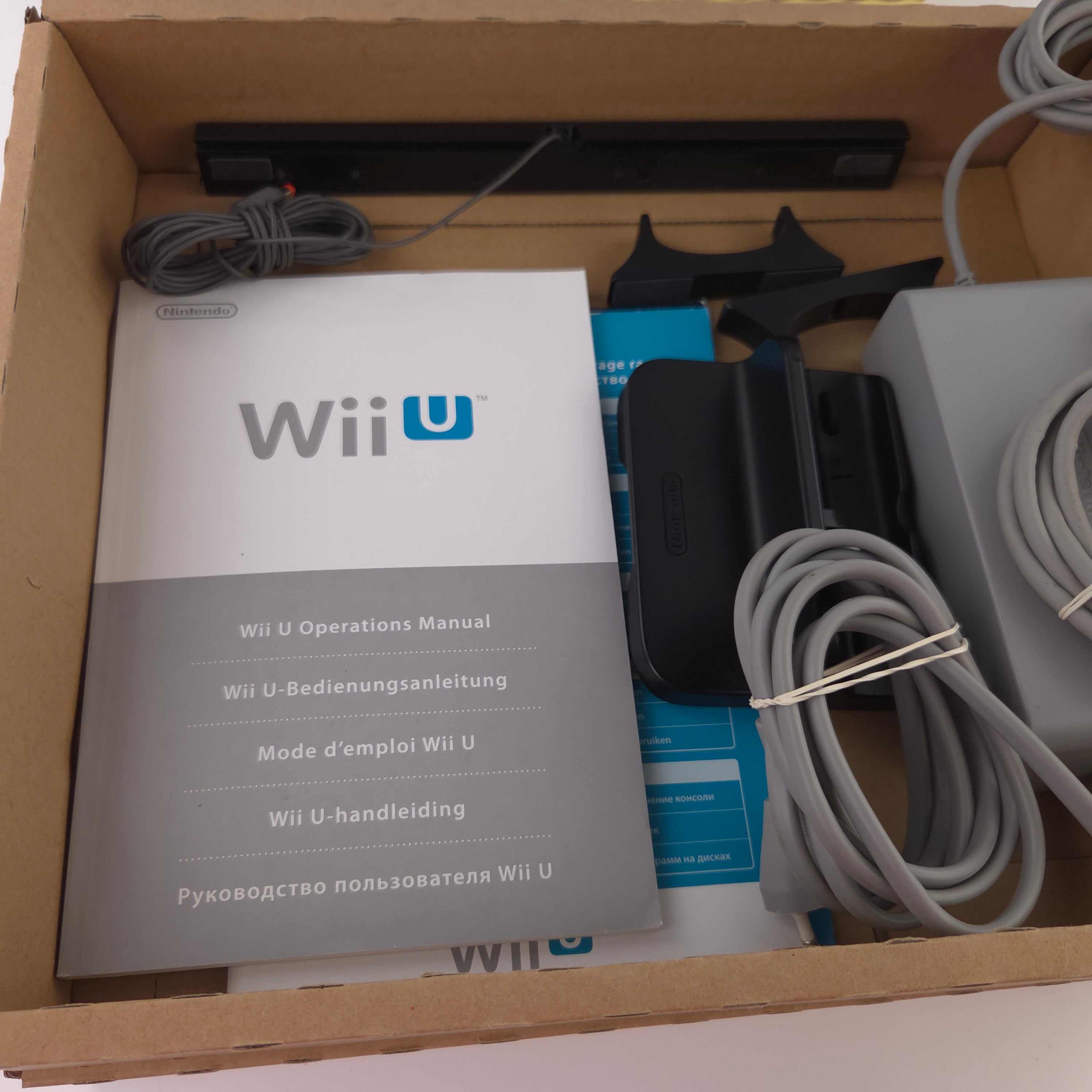 Nintendo Wii U Konsole : Super Mario Bros + Luigi U Bundle SET OVP PAL Console