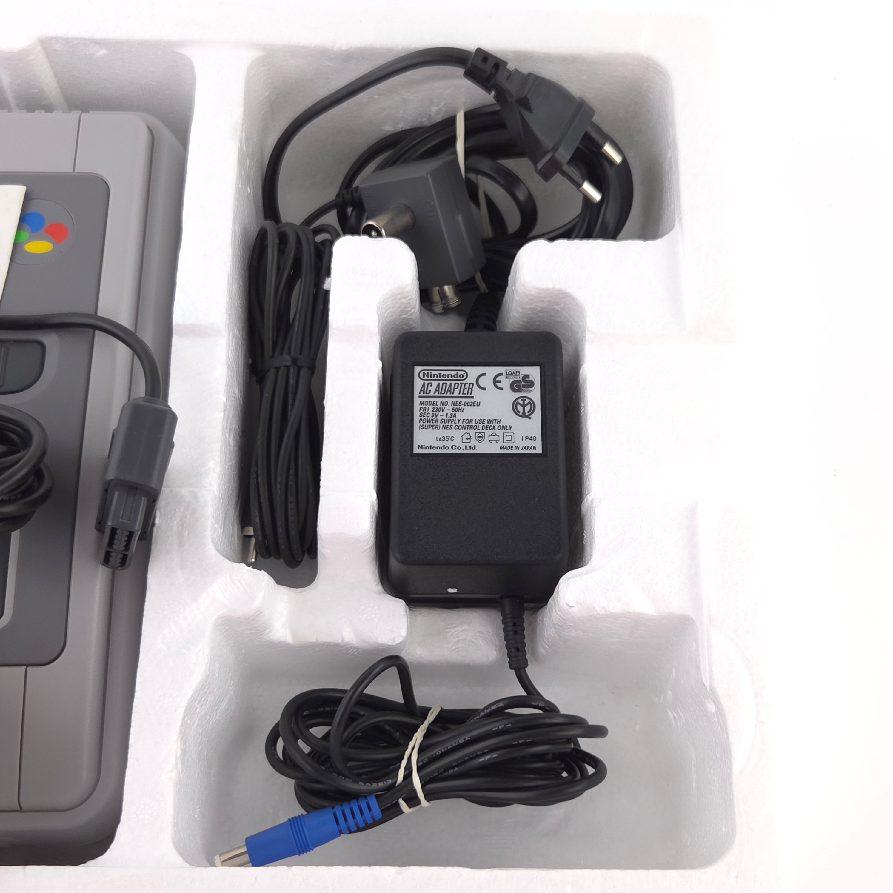 Super Nintendo Konsole : SNES Power Station in OVP / PAL Console