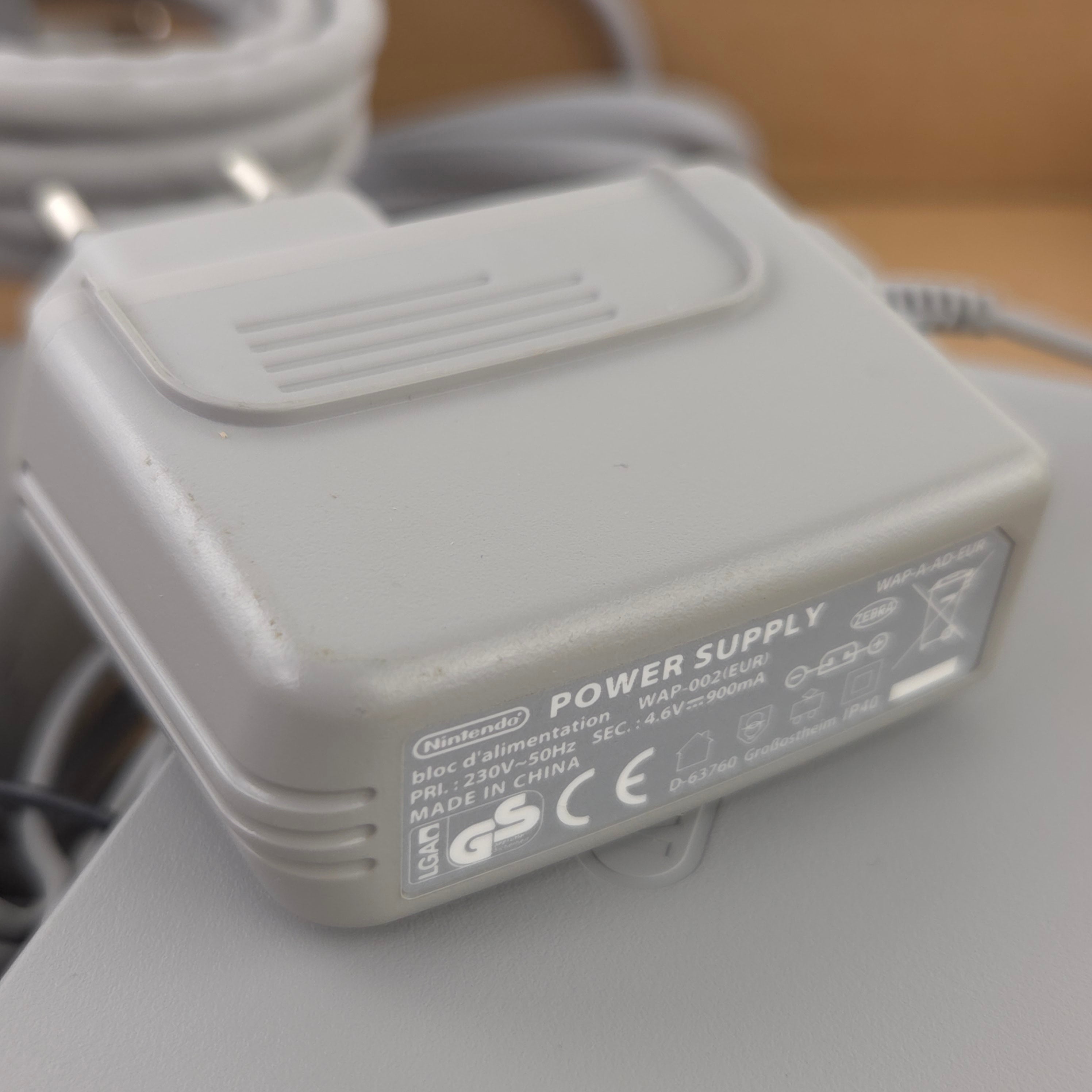 Nintendo Wii U Konsole : Zombie U Premium Pack Limited Edition 32GB - OVP PAL