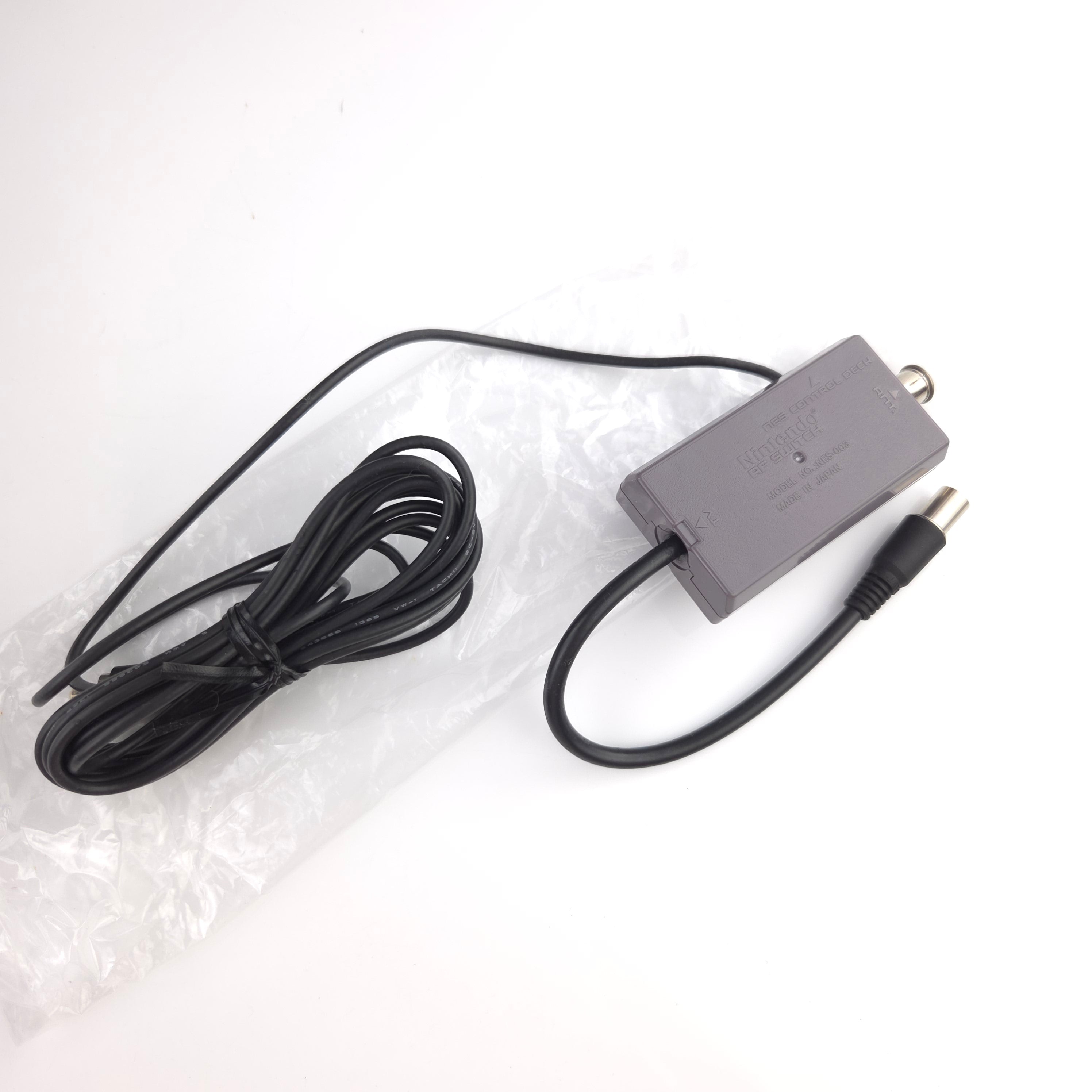 Nintendo Entertainment System Konsole 1986 in OVP NEU / neuwertig / NES FRG-1