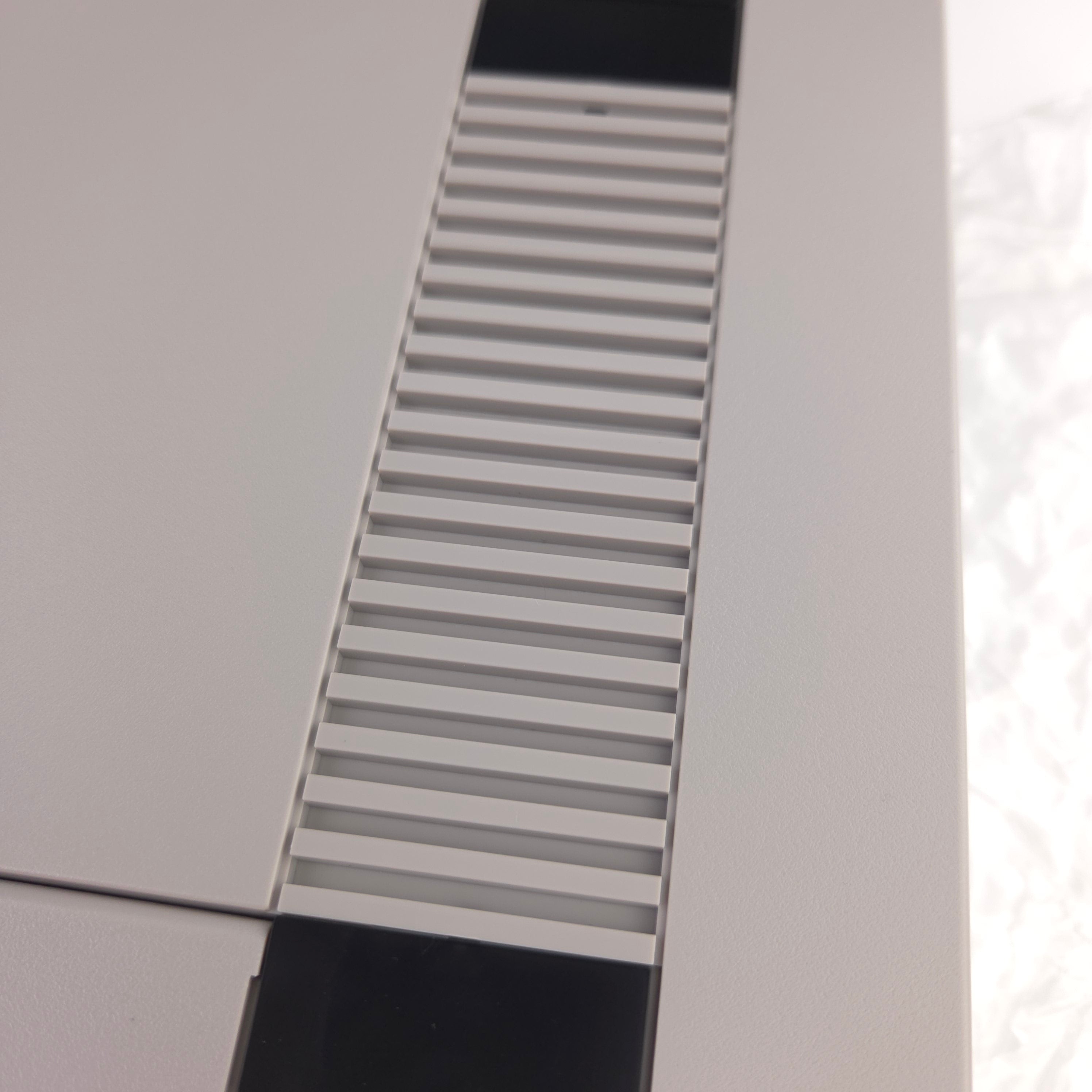 Nintendo Entertainment System Konsole 1986 in OVP NEU / neuwertig / NES FRG-1