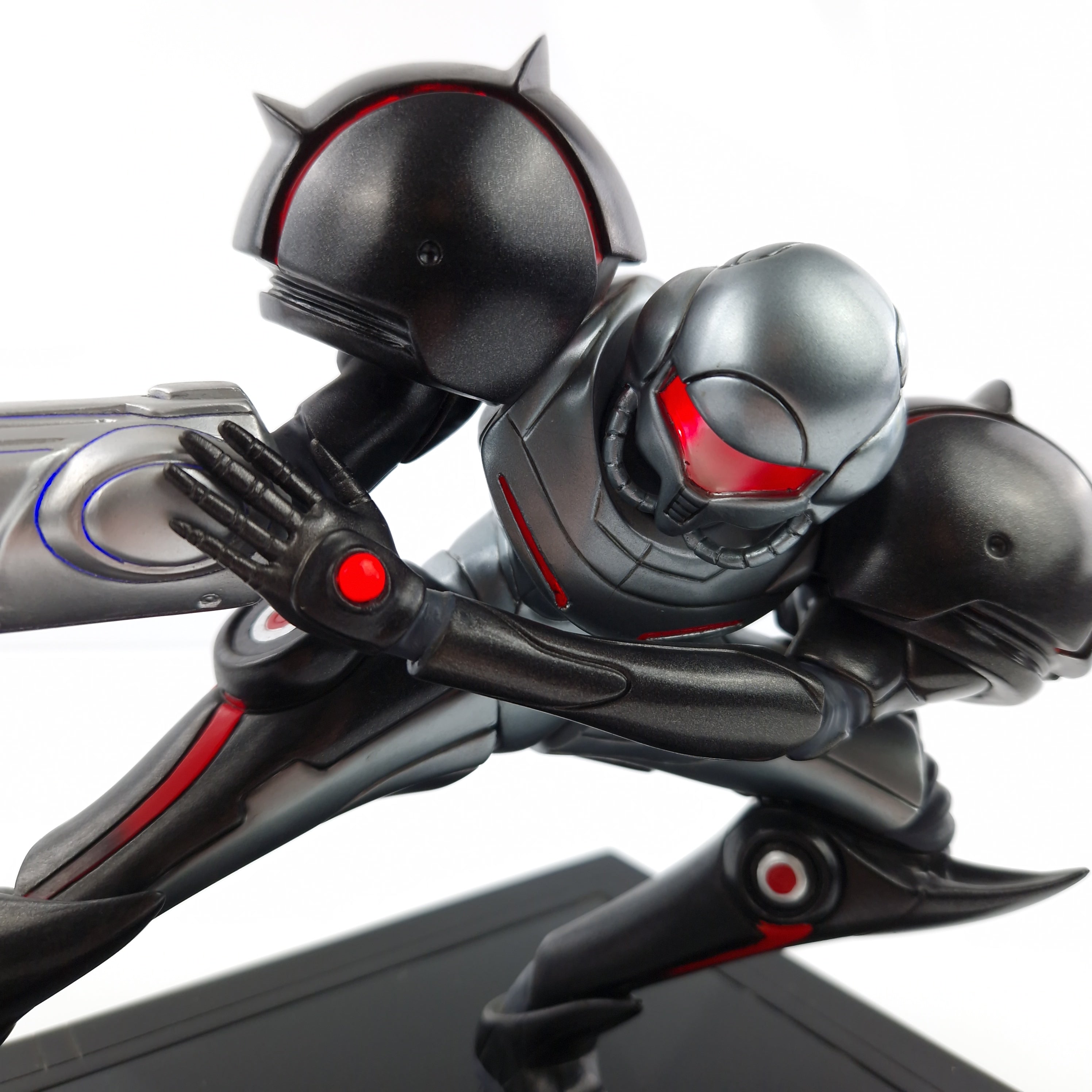 First 4 Figures Statue Samus Phazon Suit - 1/1500 Units OVP Karte Metroid Prime