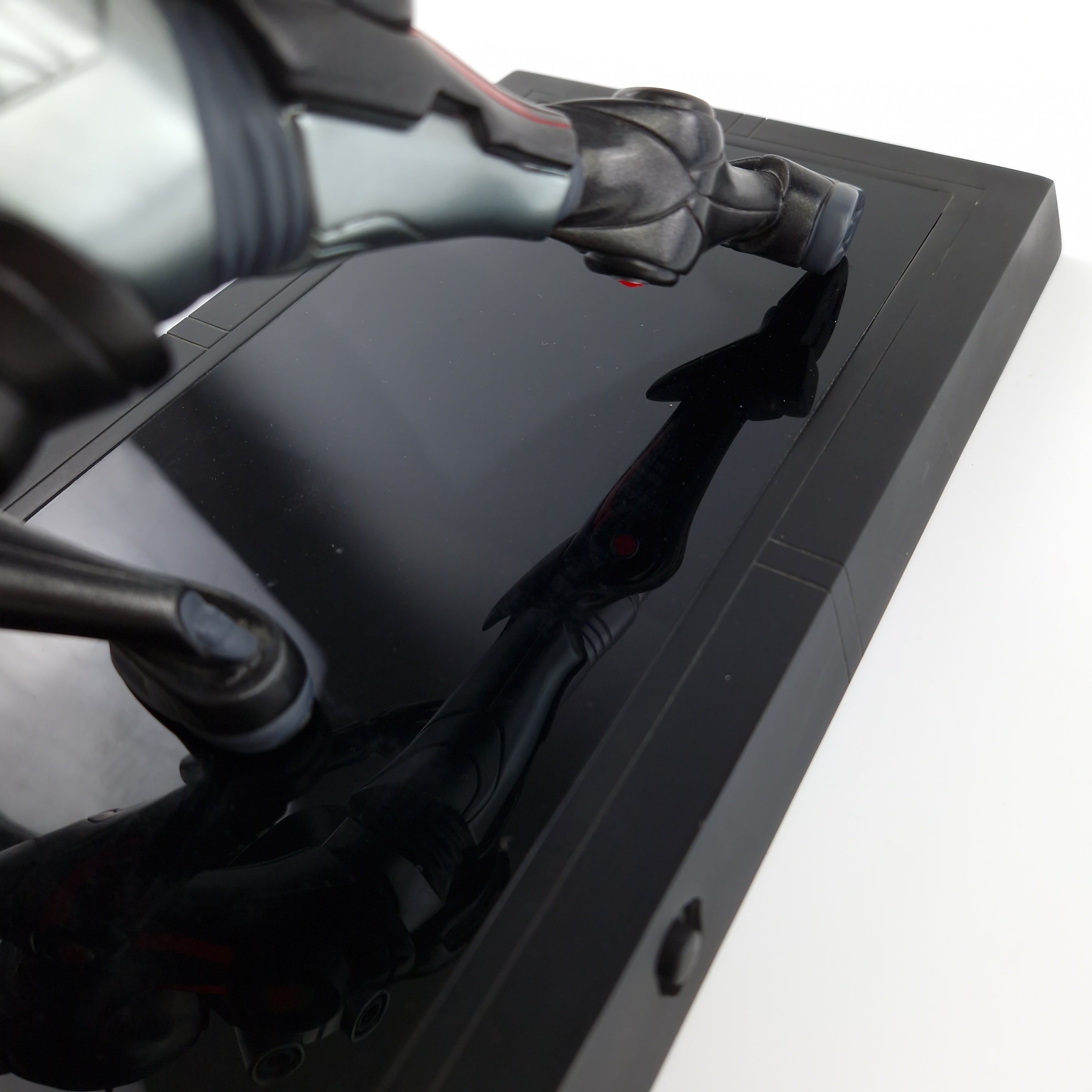 First 4 Figures Statue Samus Phazon Suit - 1/1500 Units OVP Karte Metroid Prime