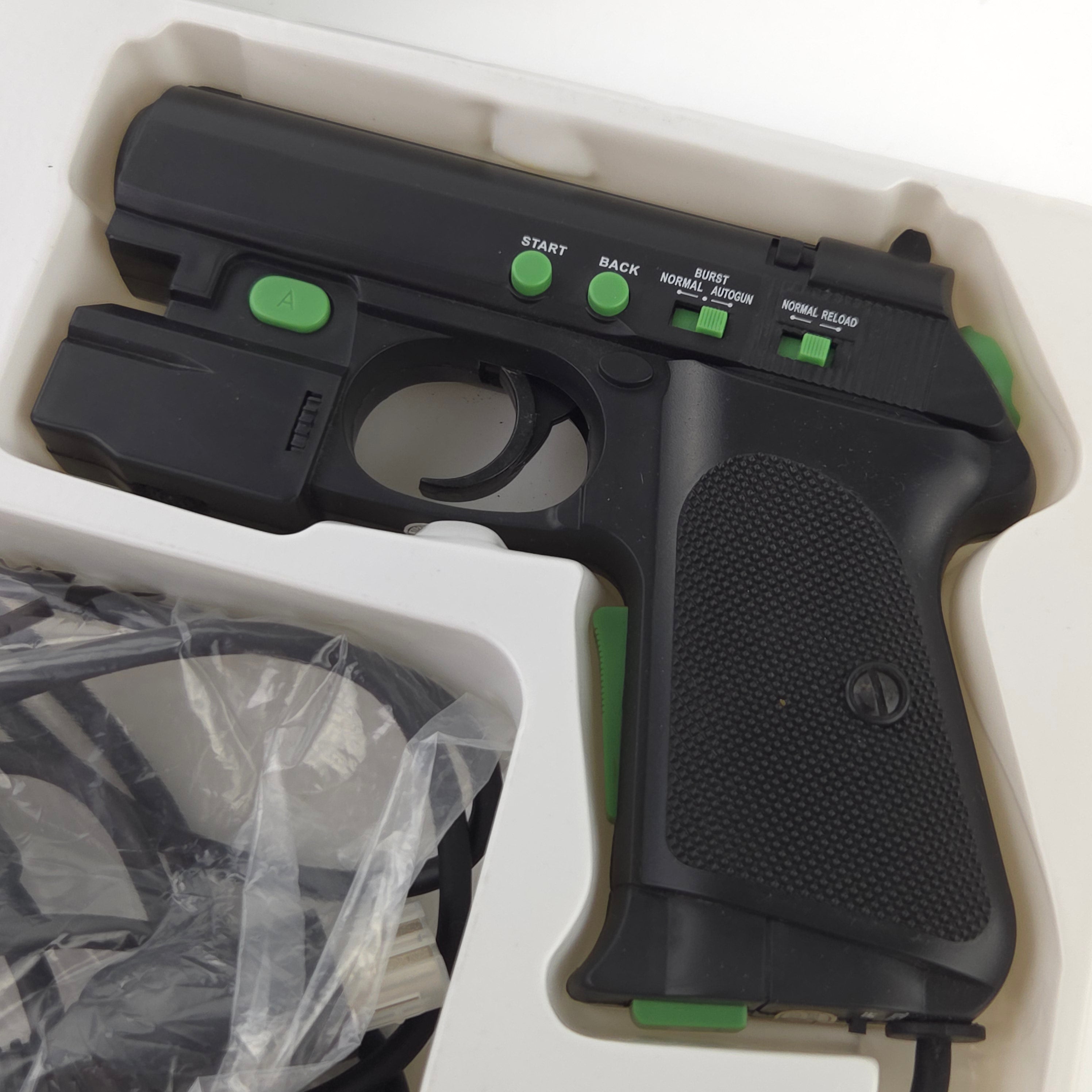 Microsoft Xbox Zubehör M-9 Light Gun Controller OVP