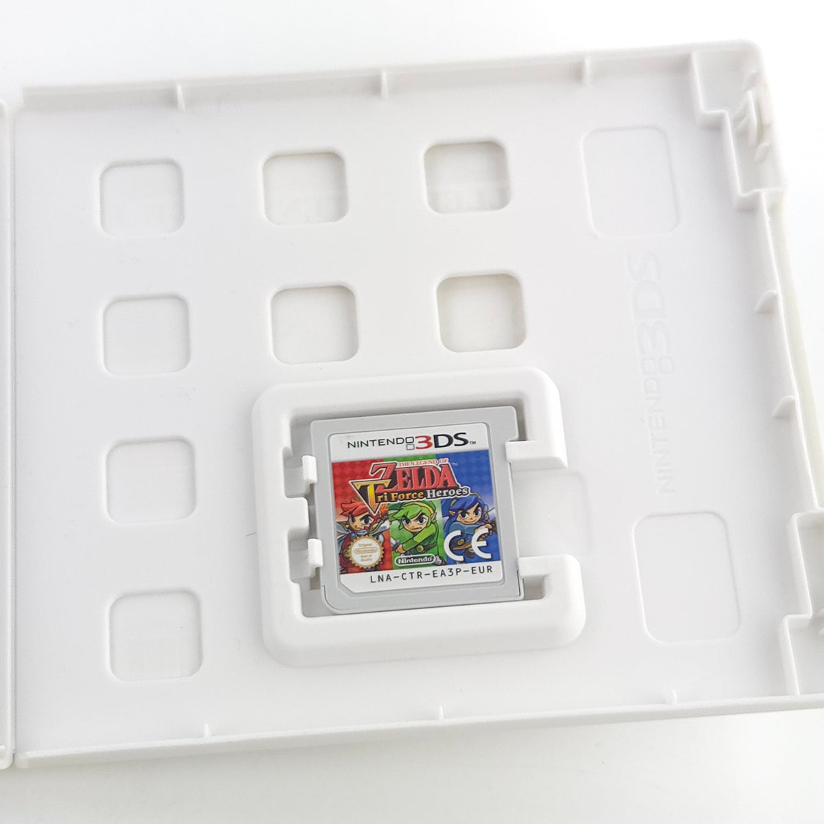 Nintendo 3DS Spiel The Legend of Zelda Tri Force Heroes OVP