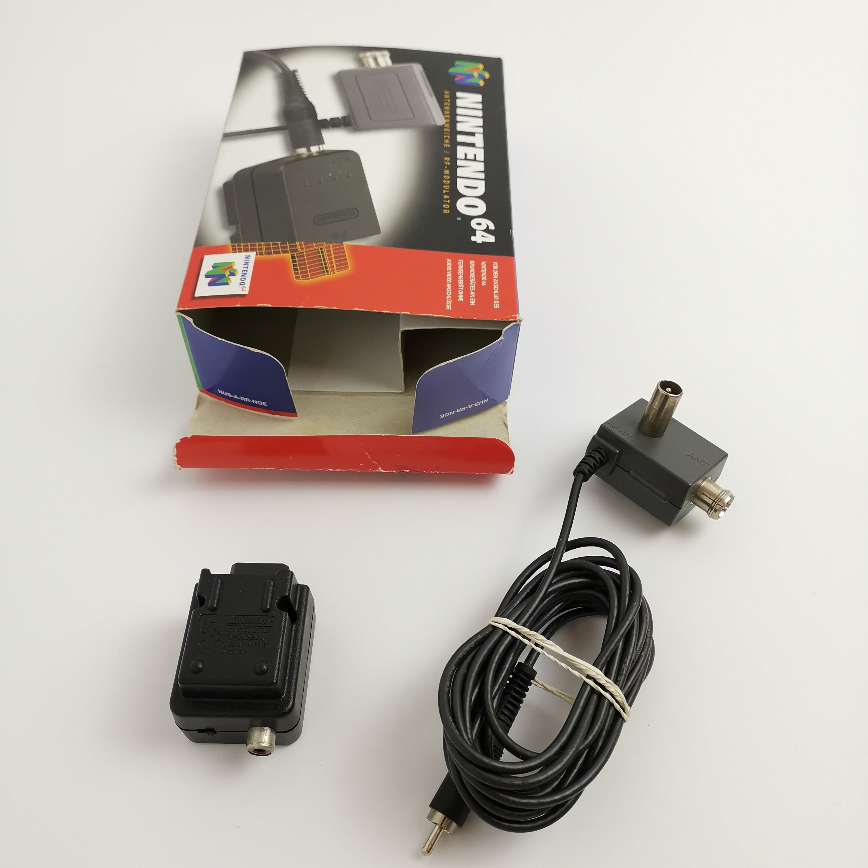 Nintendo 64 Zubehör RF-Modulator Antennenweiche OVP PAL