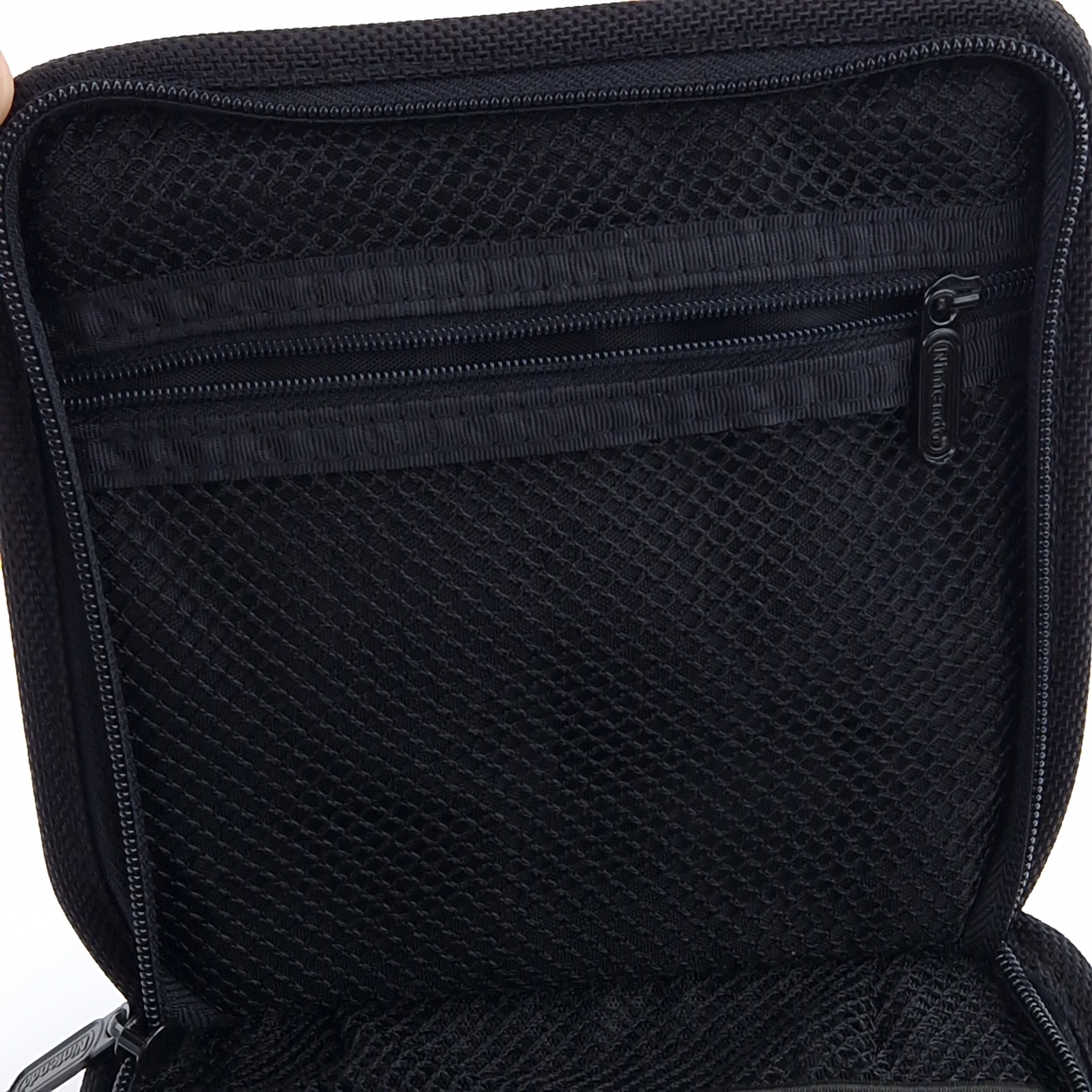 Nintendo DS Zubehör – Original Aufbewahrungstasche Schwarz