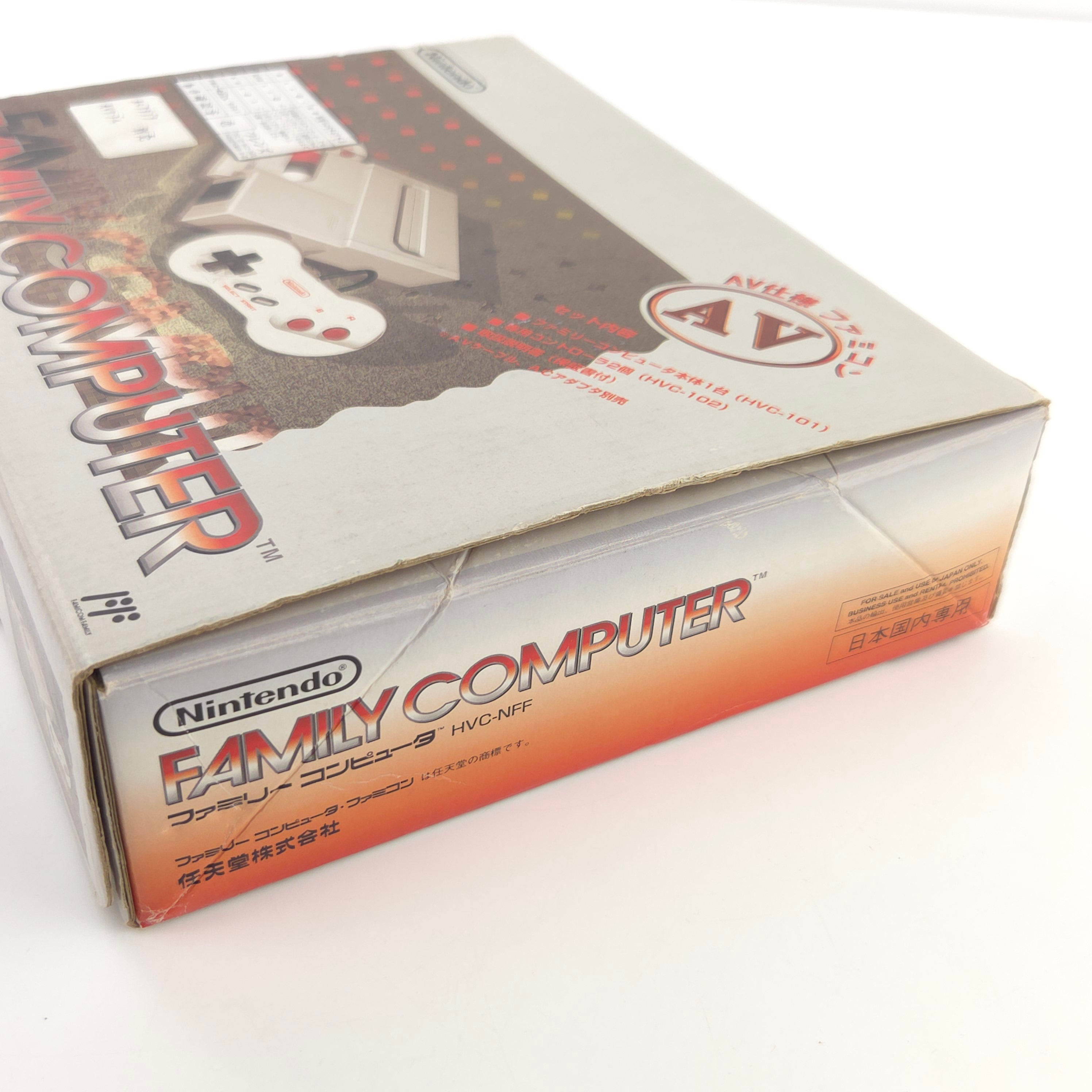 Nintendo AV Famicom Konsole Top Loader HVC 101 OVP