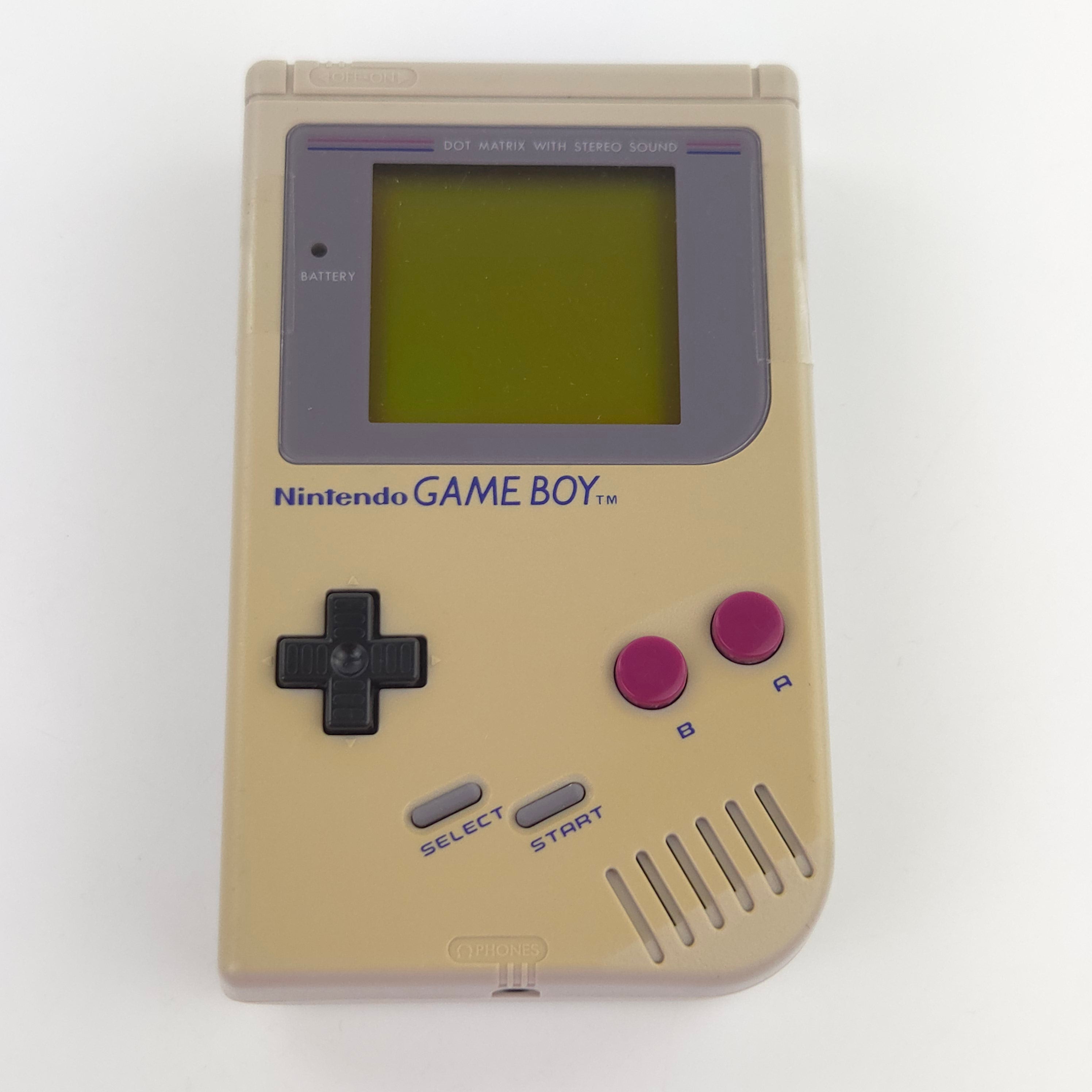 Nintendo Game Boy Konsole vergilbt mit Tetris PAL