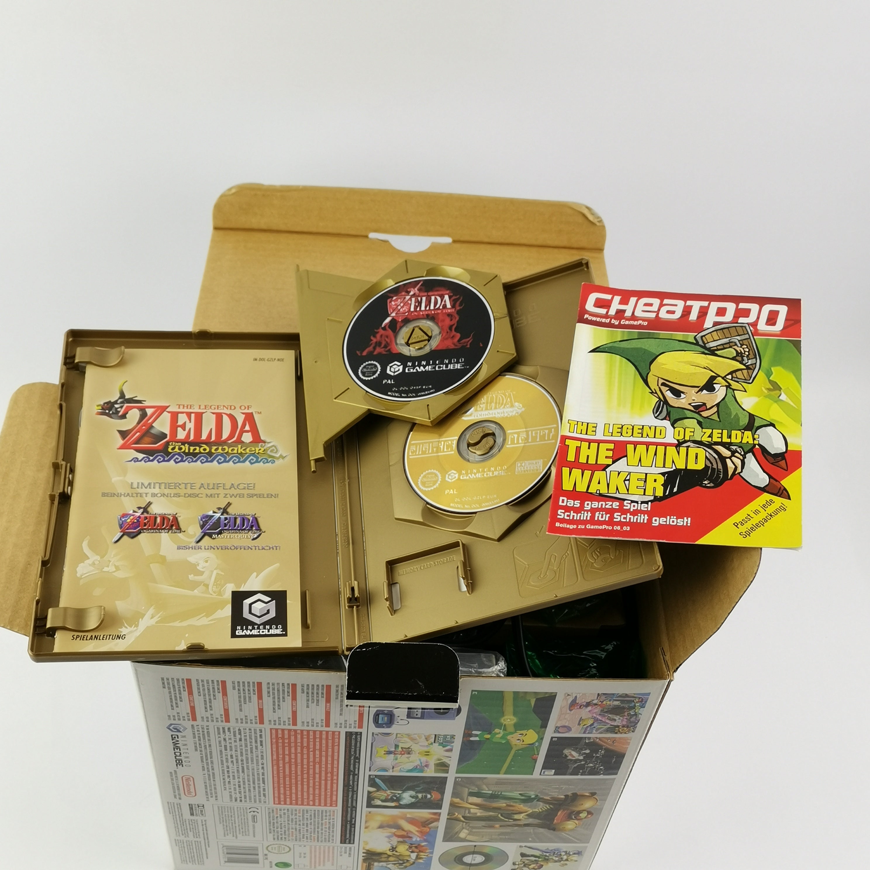 Nintendo Gamecube Konsole – Iced Cube Zelda Mod 4 Wavebirds