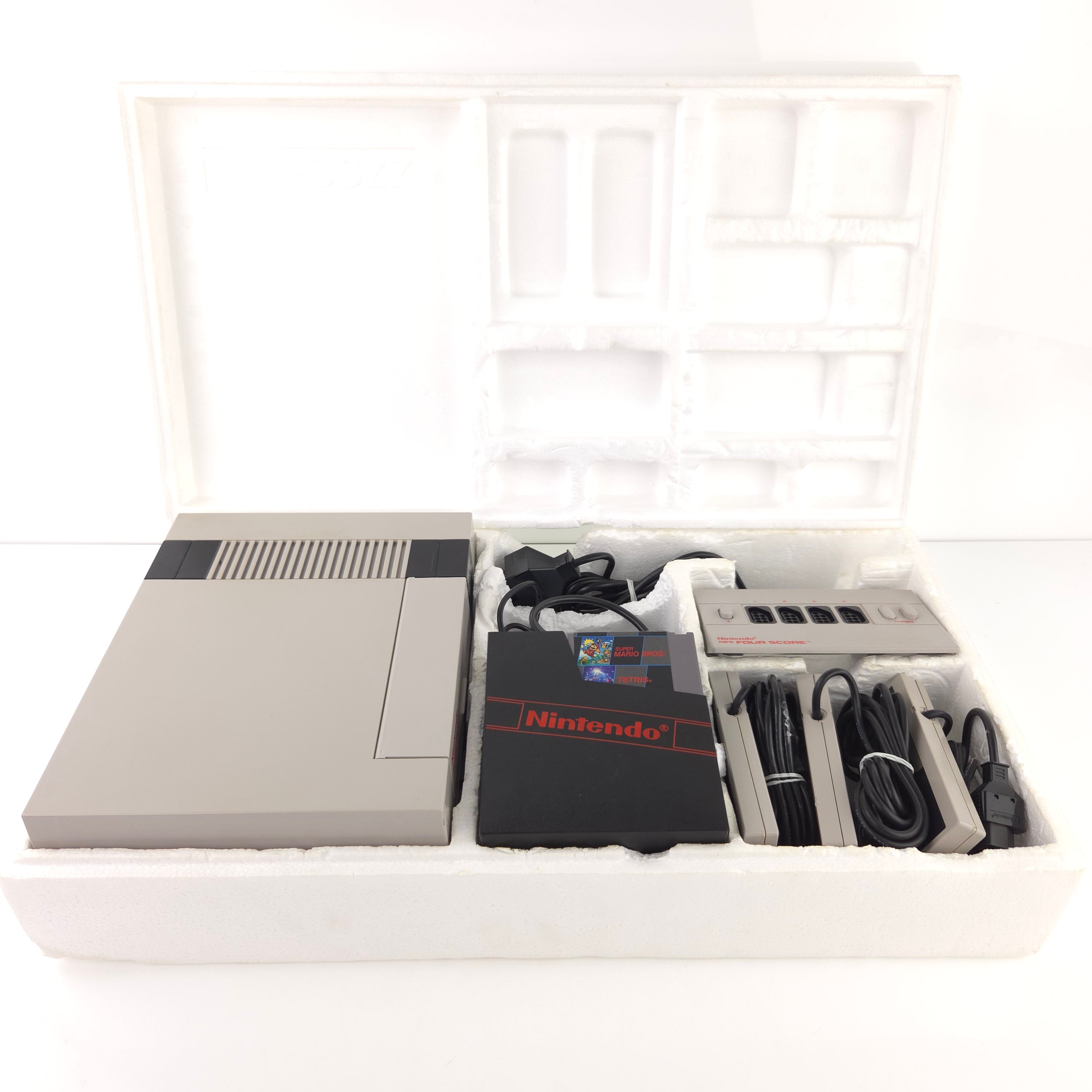 NES Konsole Set OVP gebrauchsspuren vorhanden PAL