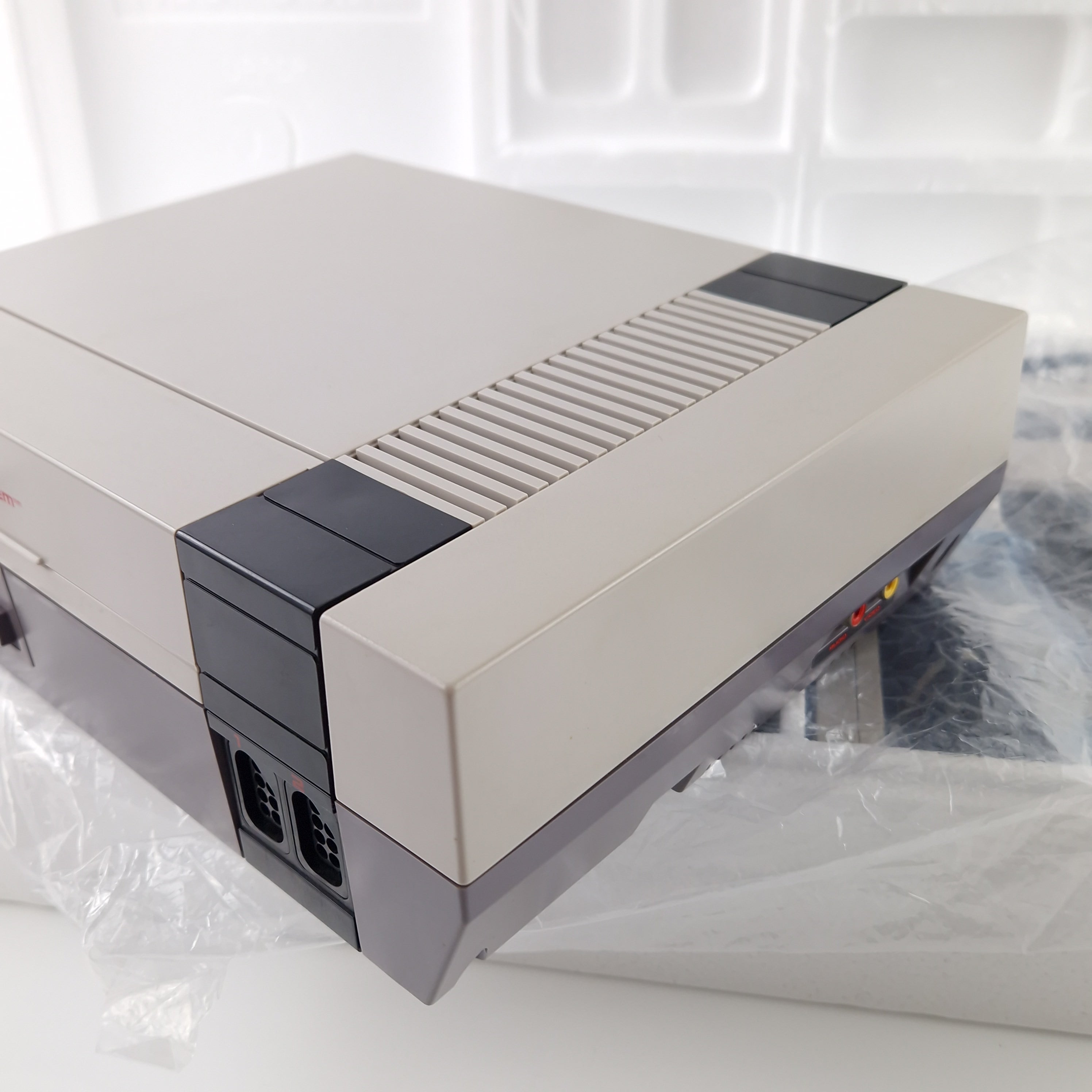 Nintendo NES Konsole Super Set 4 Players Bundle OVP PAL