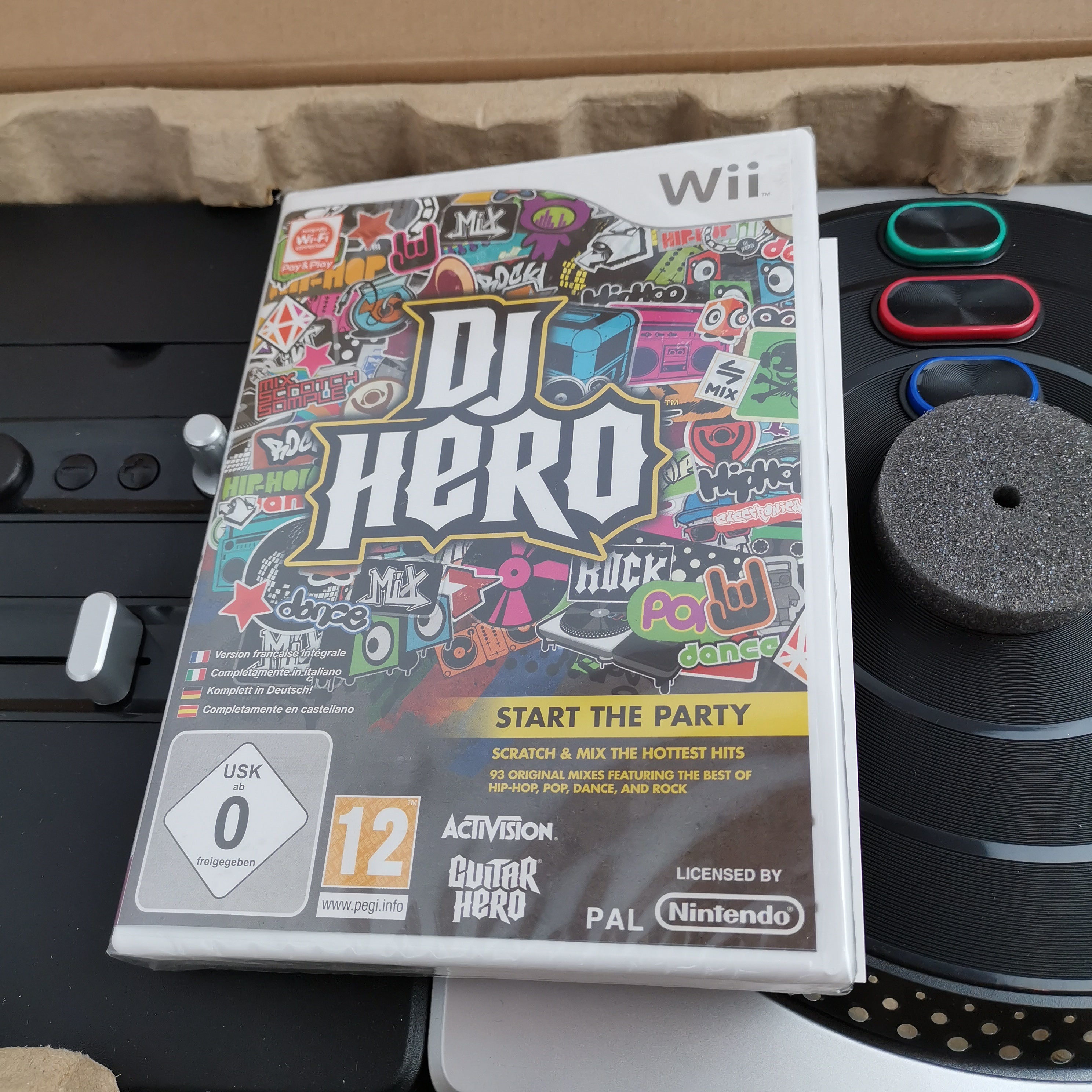 Nintendo Wii Spiel ’ DJ Hero includes Turntable Kit ’ NEU NEW SEALED OVP
