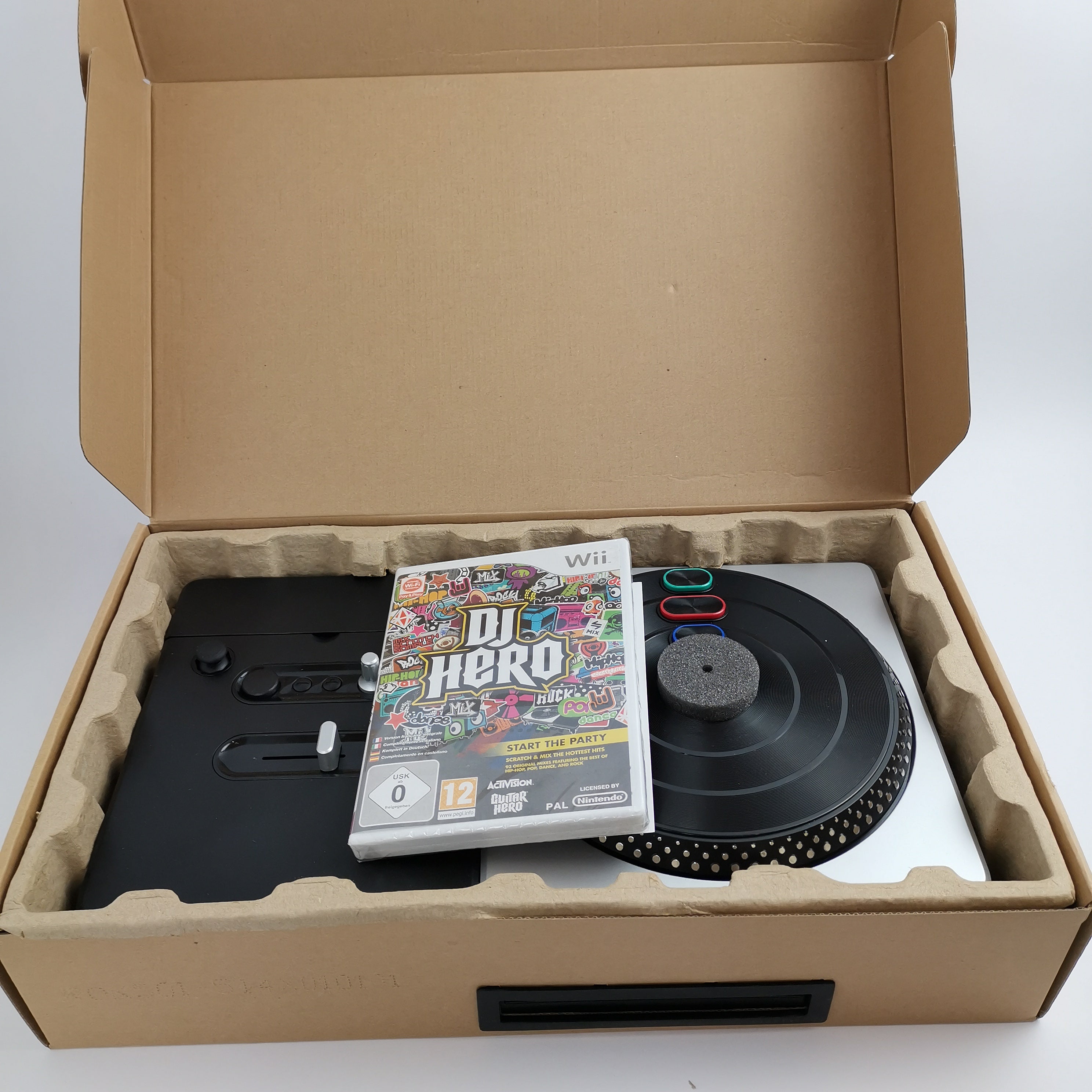 Nintendo Wii Spiel ’ DJ Hero includes Turntable Kit ’ NEU NEW SEALED OVP