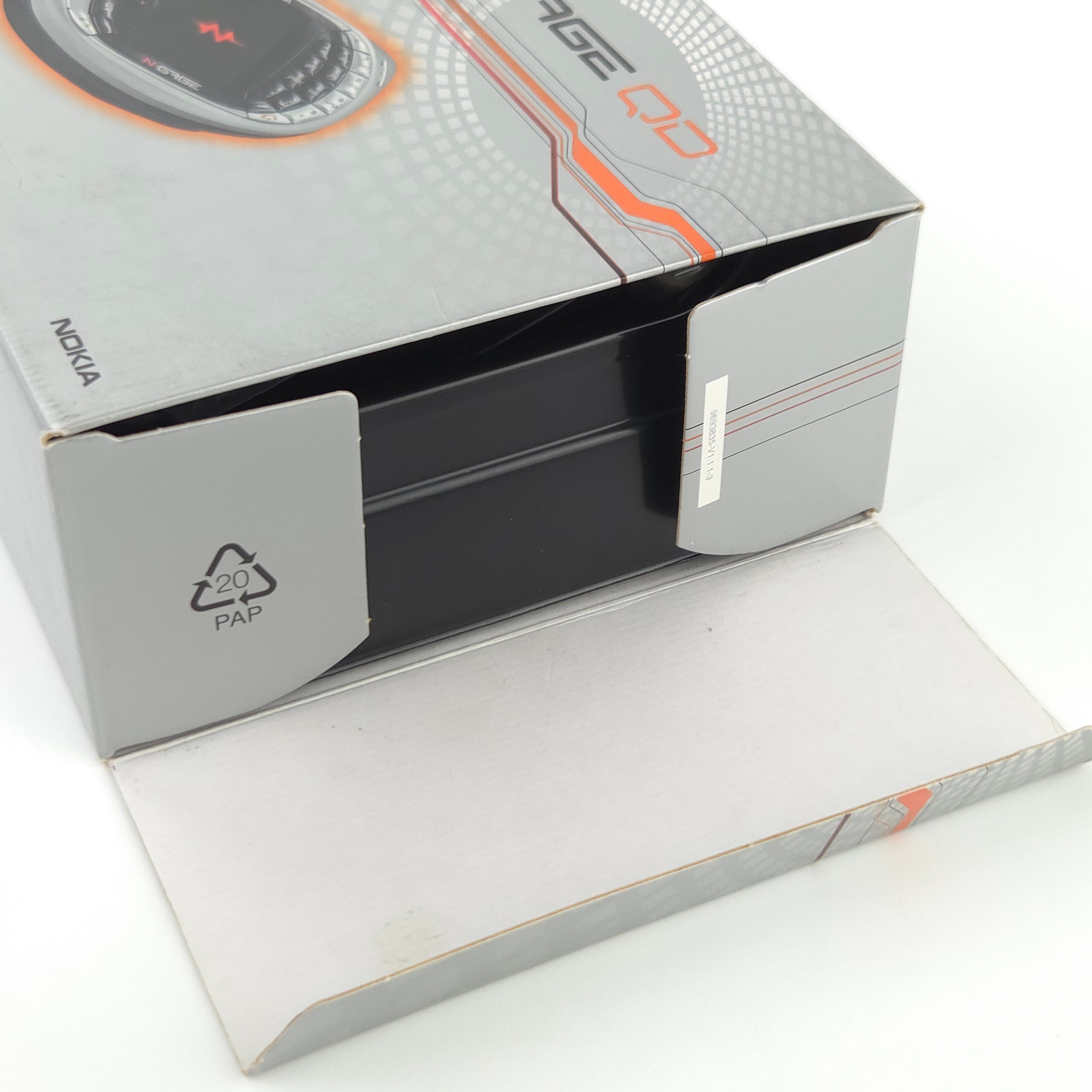 Nokia N-Gage QD Konsole Silver Edition OVP Defekt