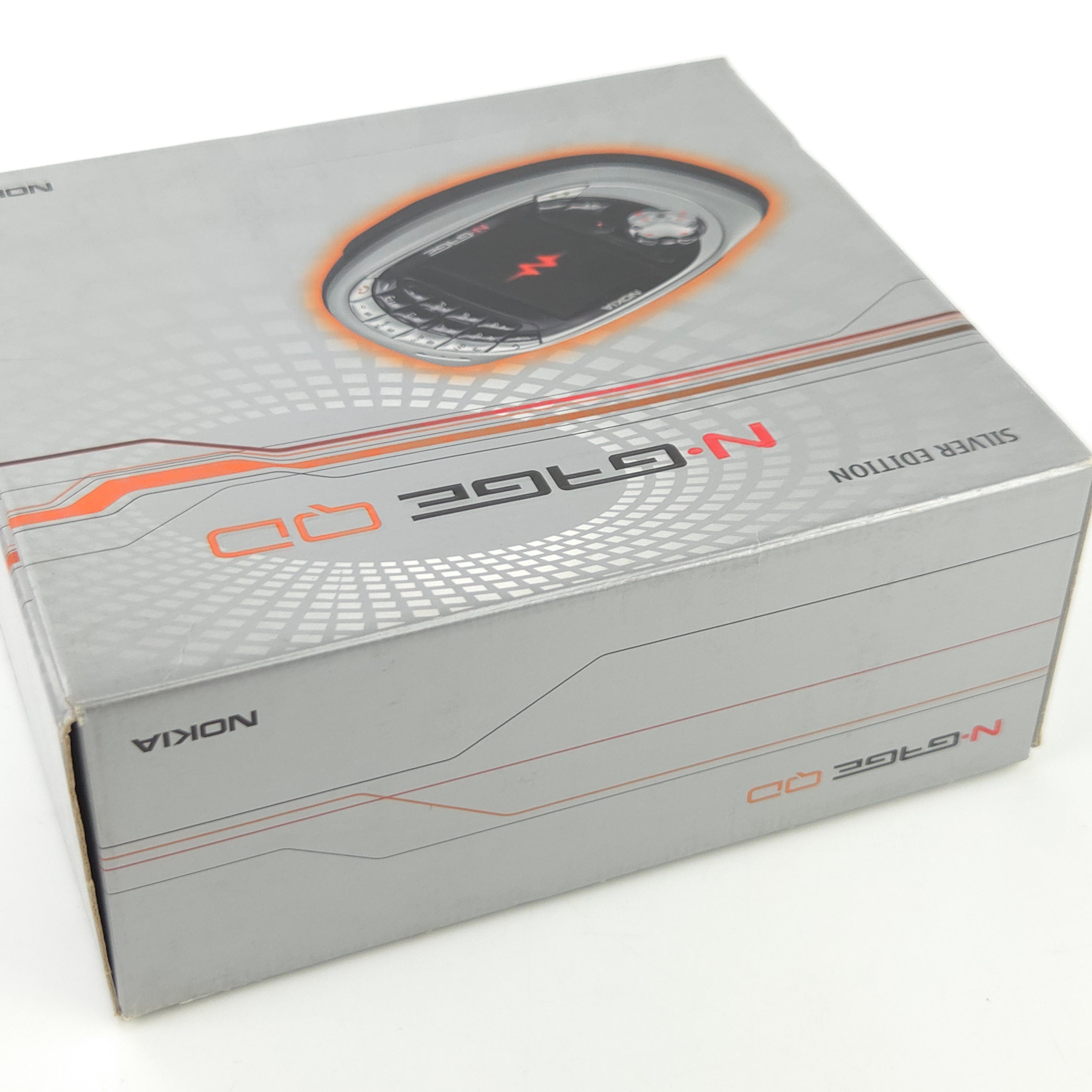 Nokia N-Gage QD Konsole Silver Edition OVP Defekt
