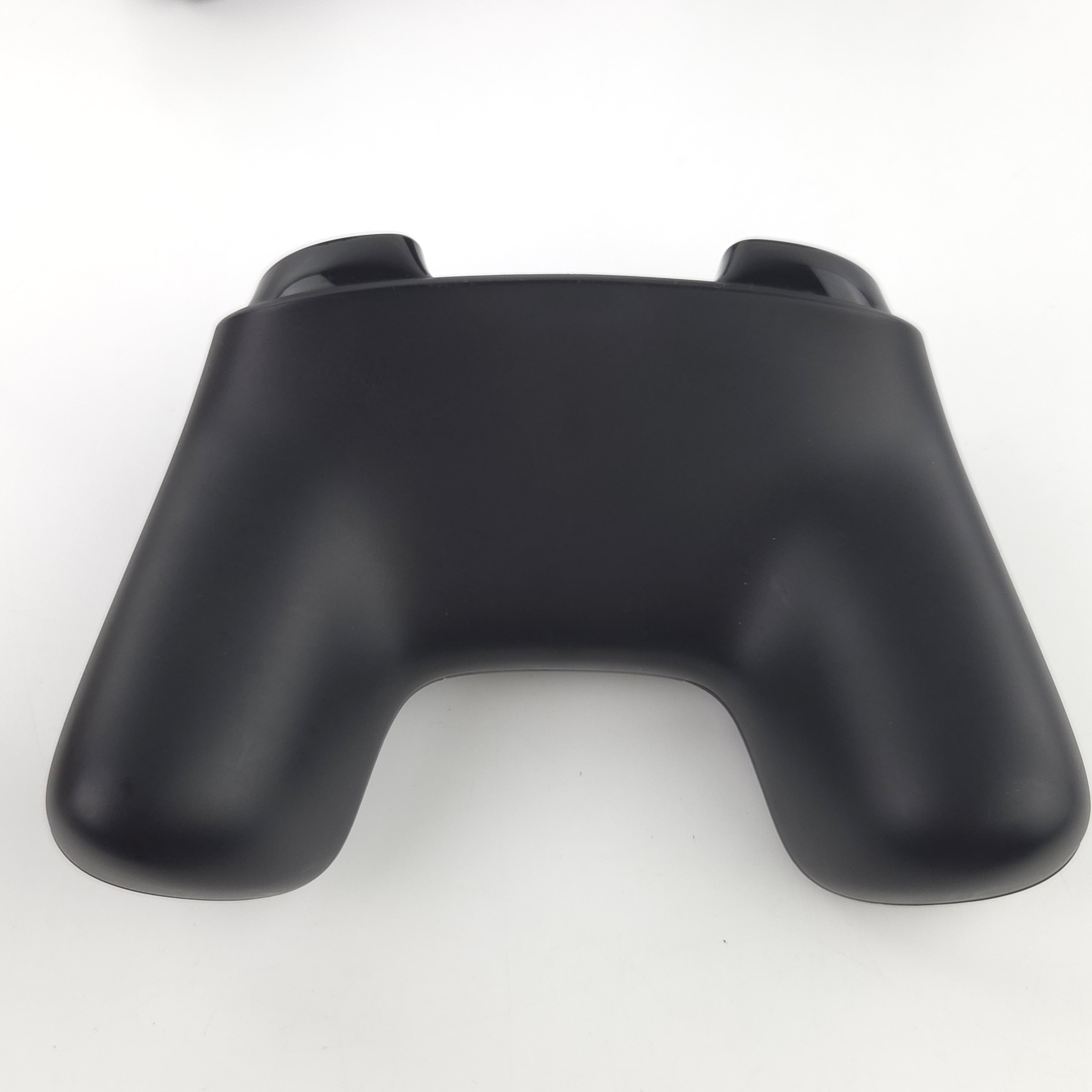 Ouya Konsole mit Controller und Netzteil