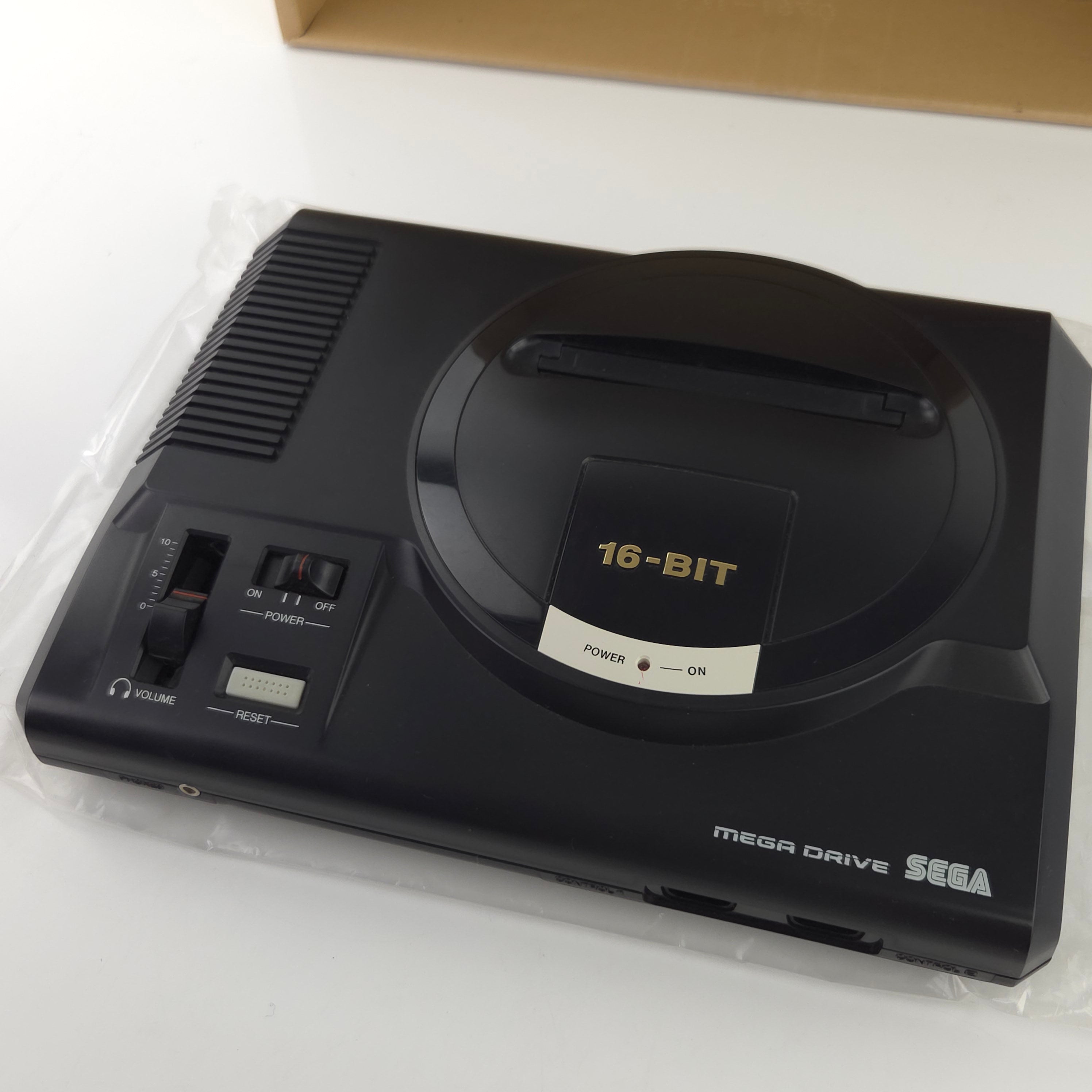 Sega Mega Drive Konsole OVP PAL gebraucht