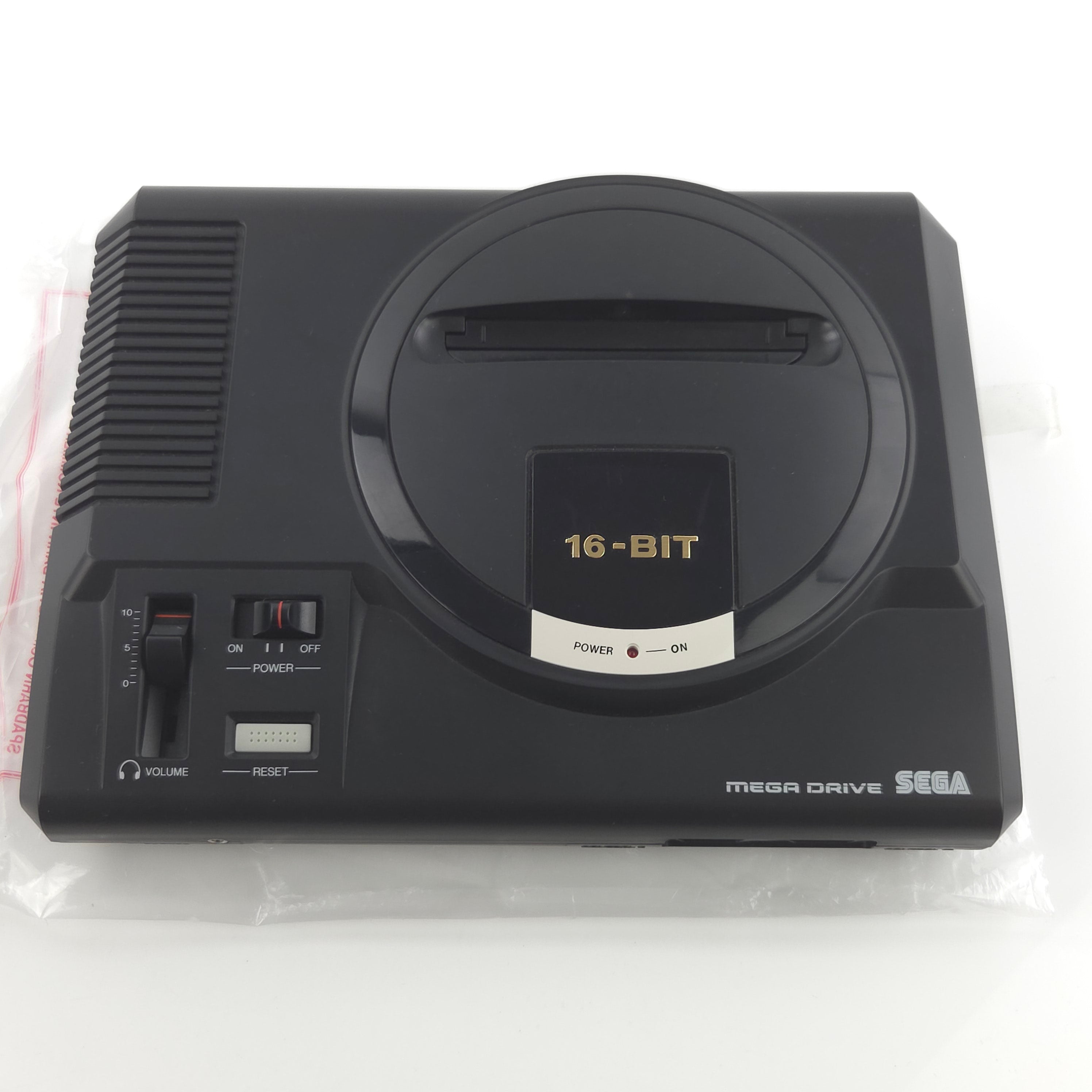 Sega Mega Drive Konsole Sonic Bundle OVP PAL Ohne Spiel