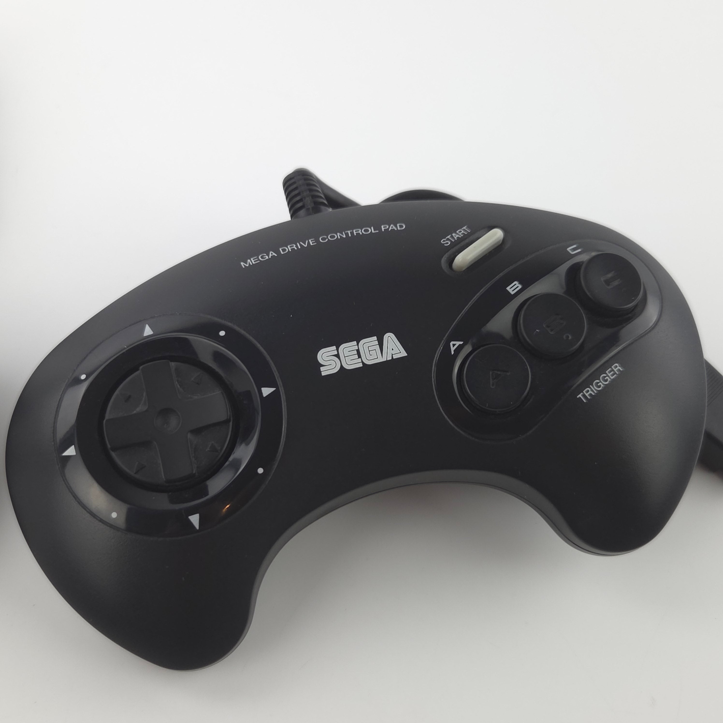 Sega Mega Drive Konsole Sonic Bundle OVP PAL Ohne Spiel