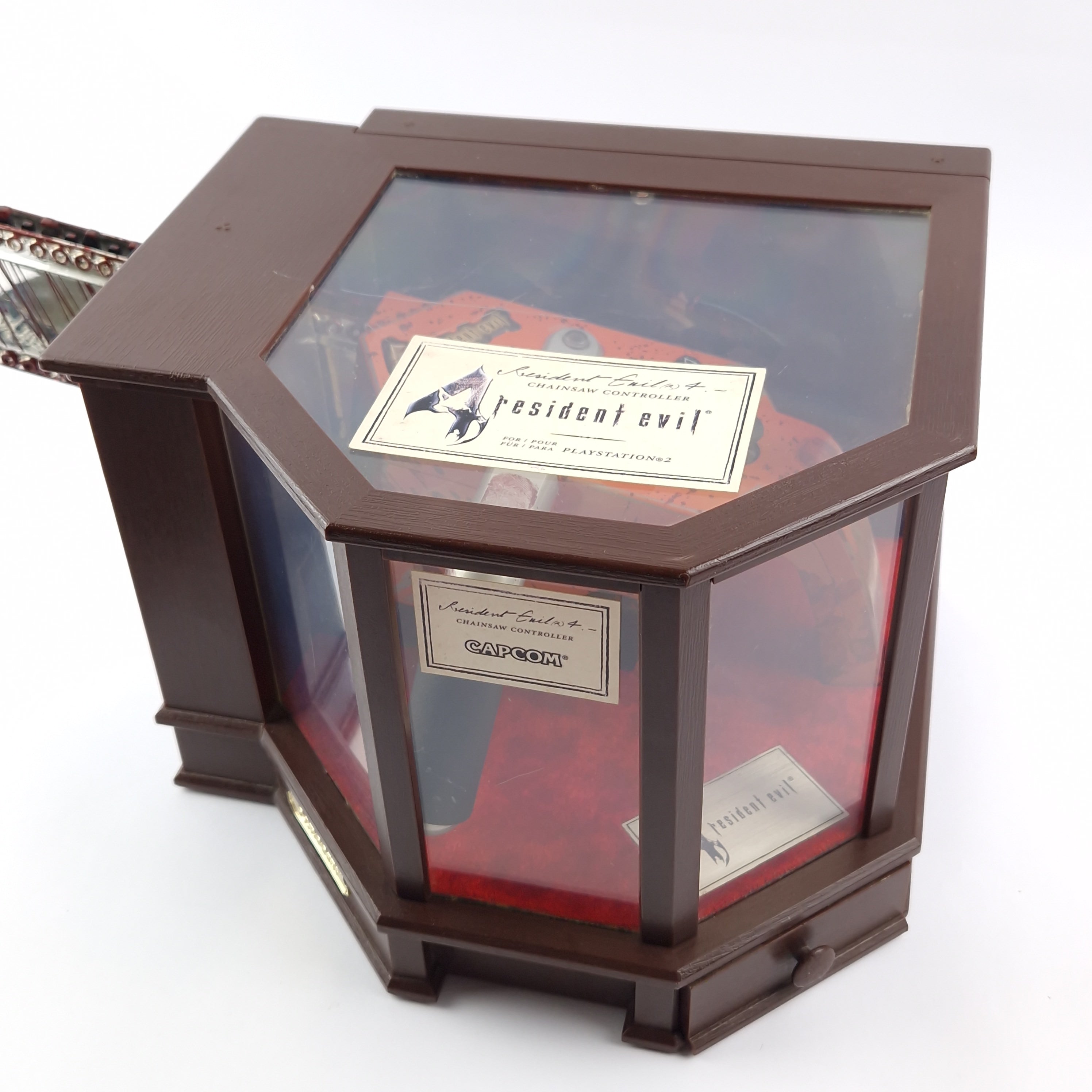 Here's what you get when you play the Resident Evil 4 Remake with a Resident Evil 4 novelty PS2 chainsaw controller Here's what you get when you play the Resident Evil 4 Remake with a Resident Evil 4 novelty PS2 chainsaw controller