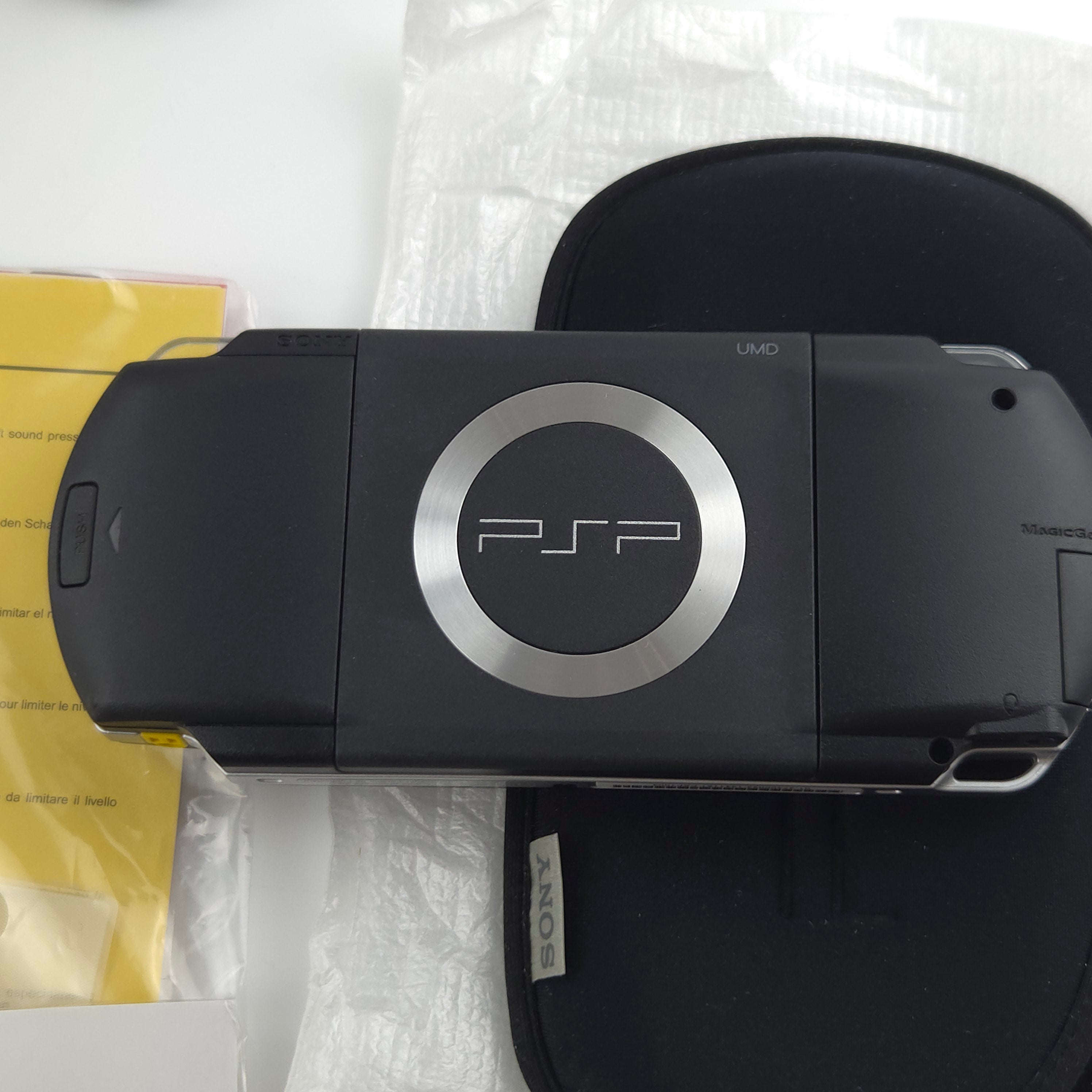 Playstation Portable Konsole Value Pack OVP Ladekabel