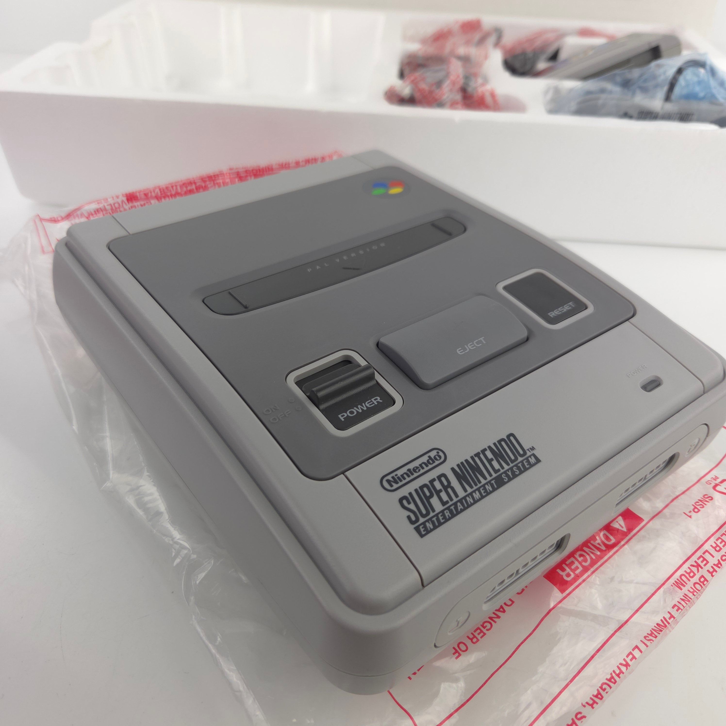 Super Nintendo Konsole Set Super Mario World SNES OVP PAL