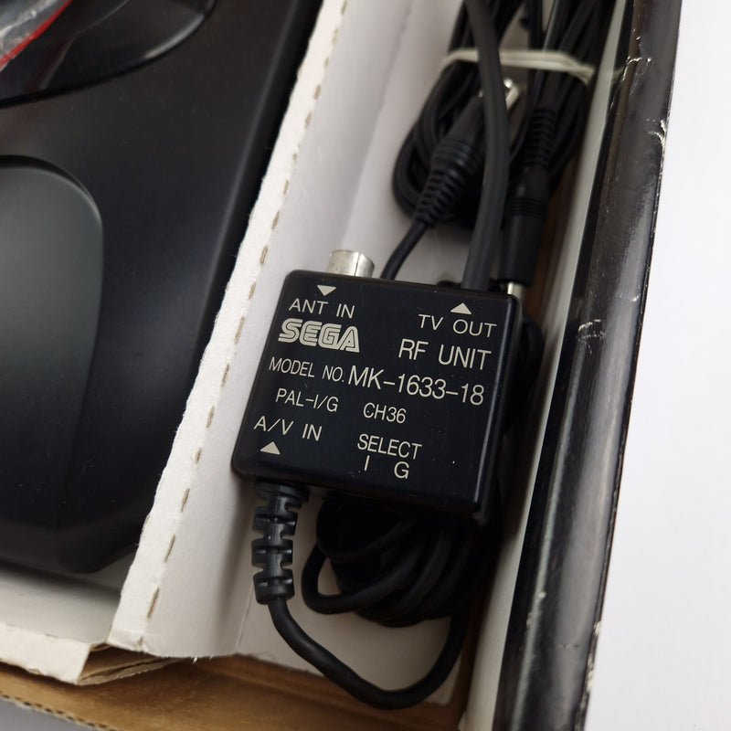 Sega Mega Drive II Konsole mit 1 Controller & Zubehörteilen in OVP | PAL Console